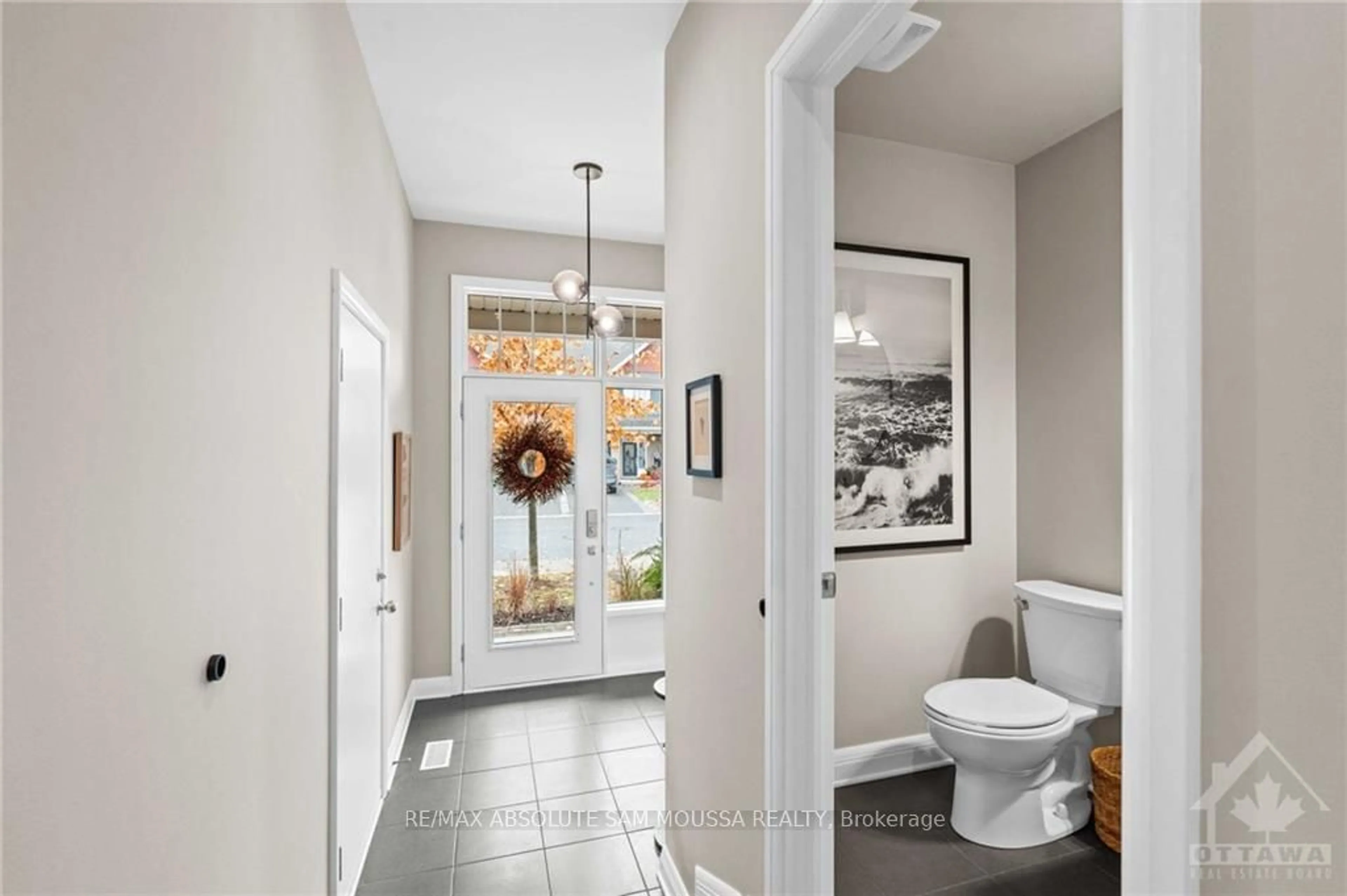 Indoor entryway, ceramic floors for 540 KILSPINDIE Rdge, Barrhaven Ontario K2J 6A2