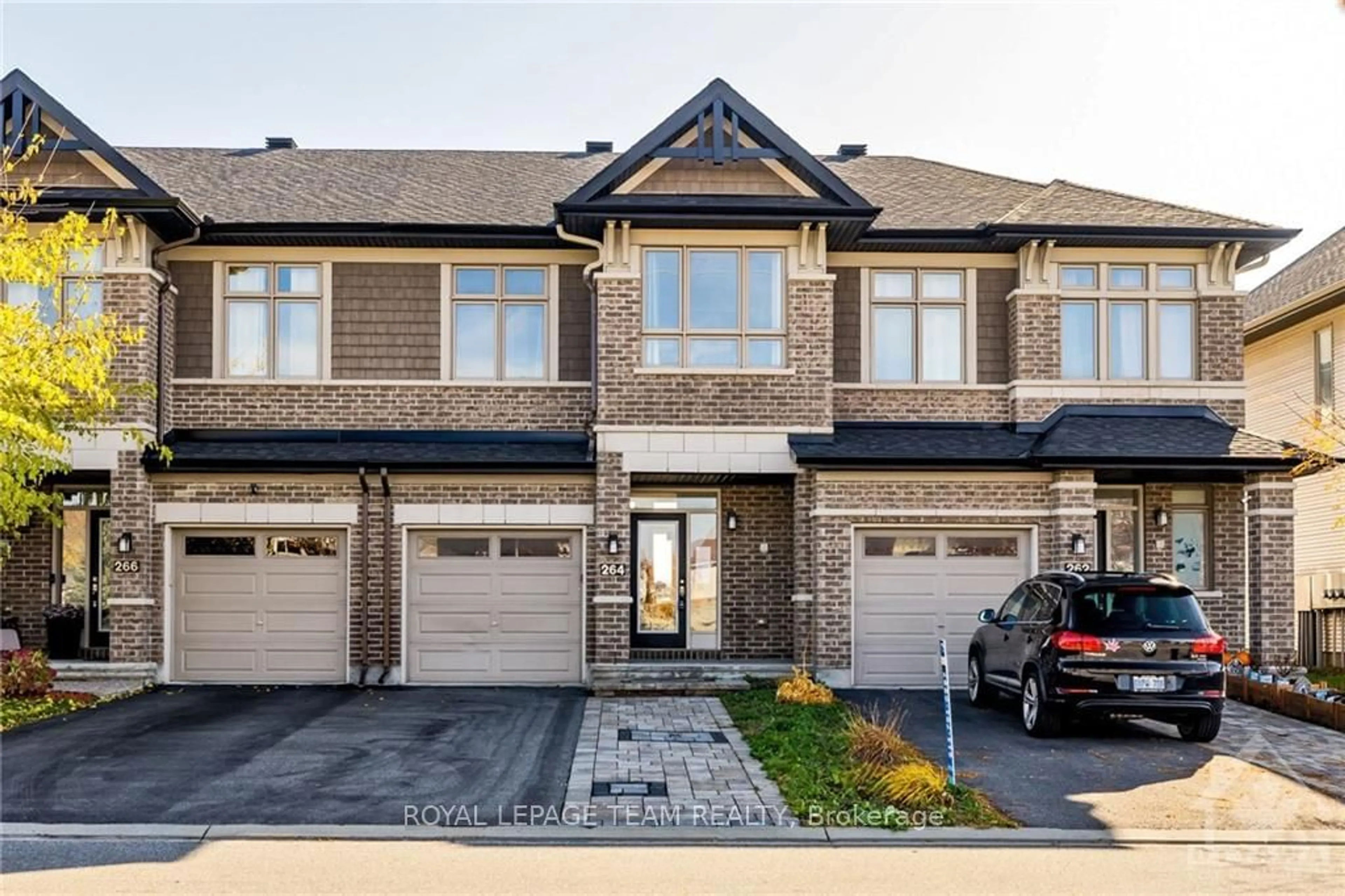 Home with brick exterior material for 264 DOLCE Cres, Blossom Park - Airport and Area Ontario K1X 0B3