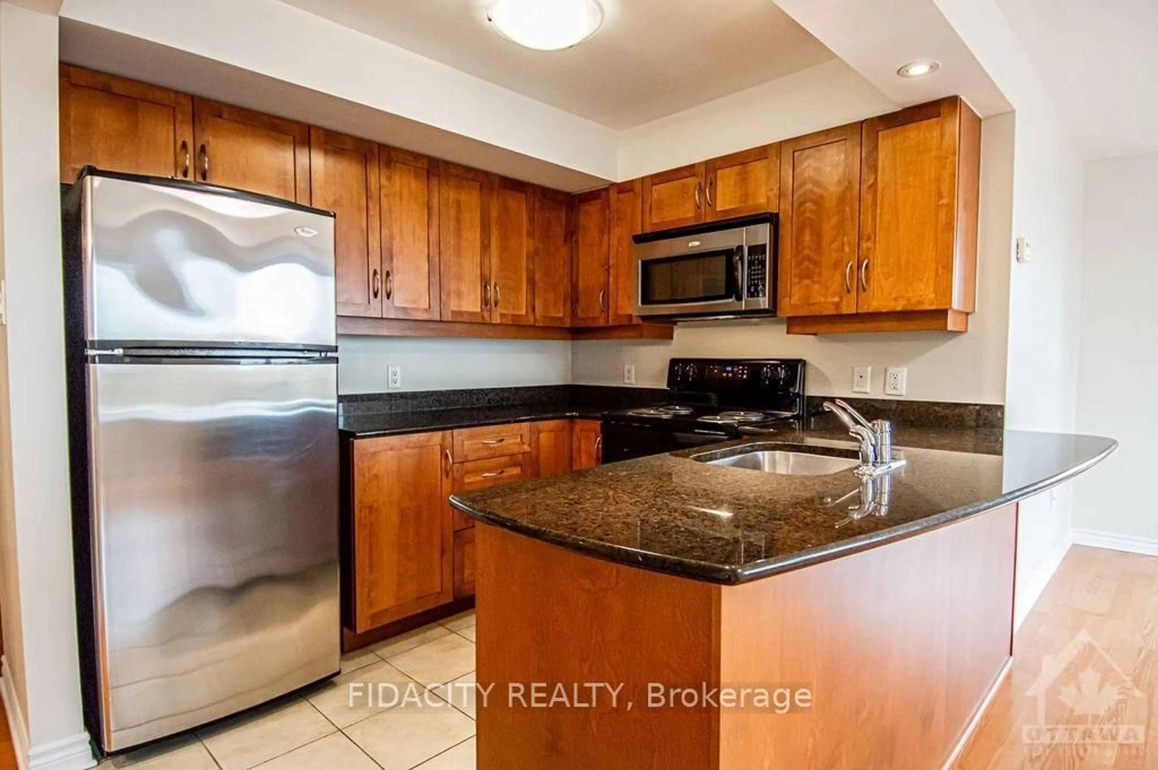 Standard kitchen for 314 CENTRAL PARK Dr #307, Carlington - Central Park Ontario K2C 4G4