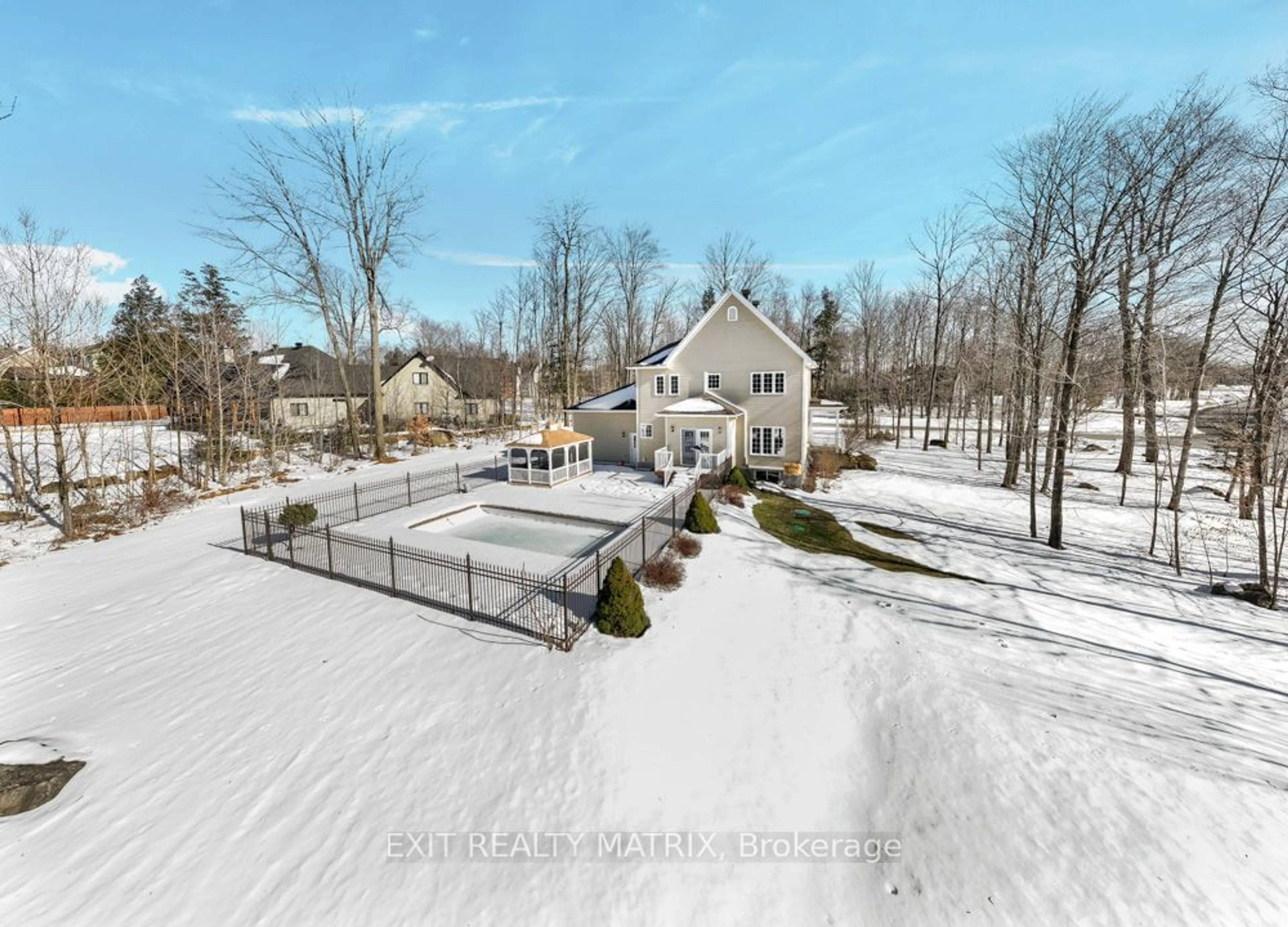 A pic from outside/outdoor area/front of a property/back of a property/a pic from drone, water/lake/river/ocean view for 46 JACQUOT St, Champlain Ontario K0B 1K0