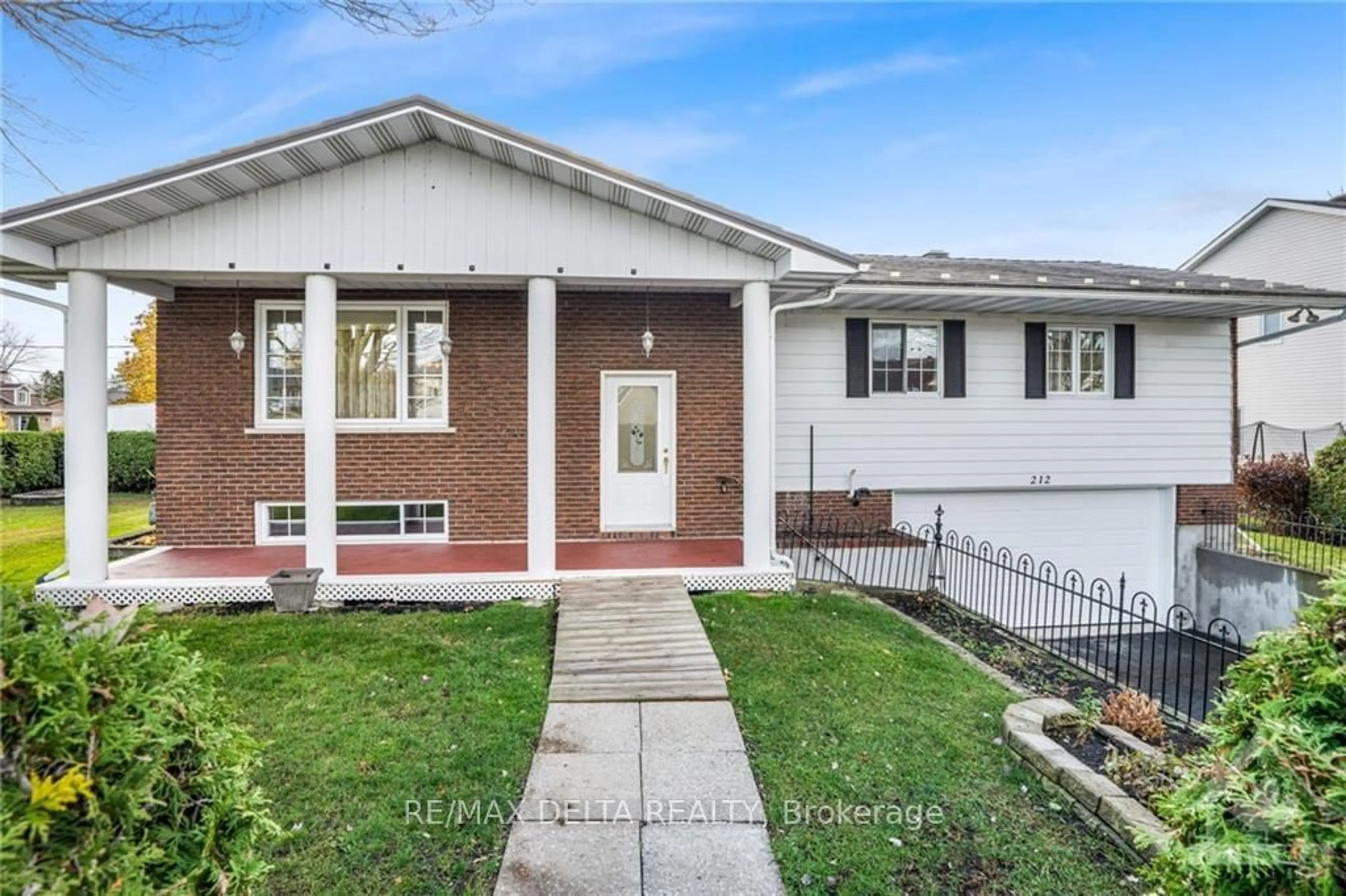 Frontside or backside of a home, the street view for 212 CHARRON St, Clarence-Rockland Ontario K4K 1B2