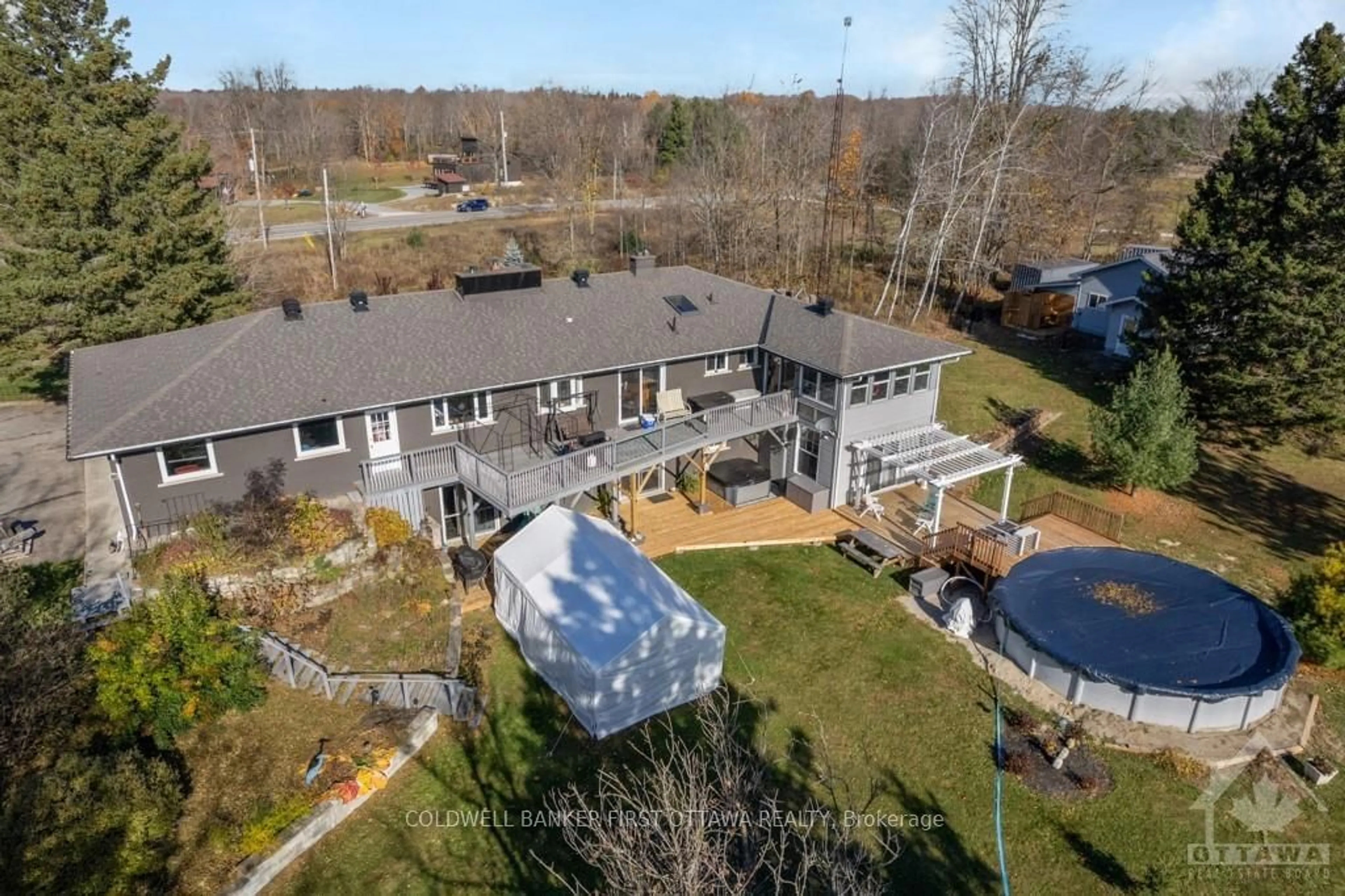 A pic from outside/outdoor area/front of a property/back of a property/a pic from drone, unknown for 4225 SCOTCH Line, Tay Valley Ontario K7H 3C5