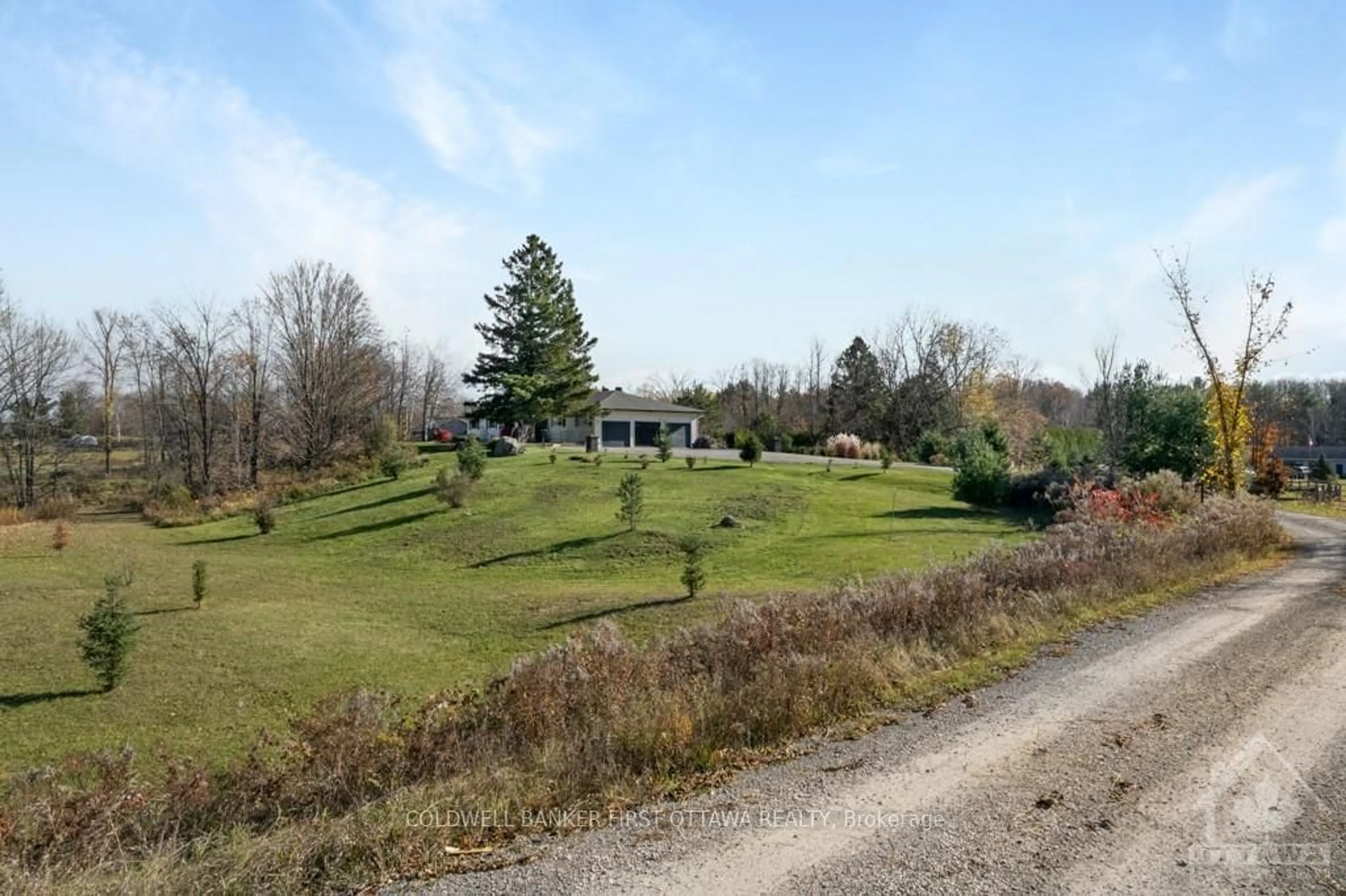 A pic from outside/outdoor area/front of a property/back of a property/a pic from drone, unknown for 4225 SCOTCH Line, Tay Valley Ontario K7H 3C5