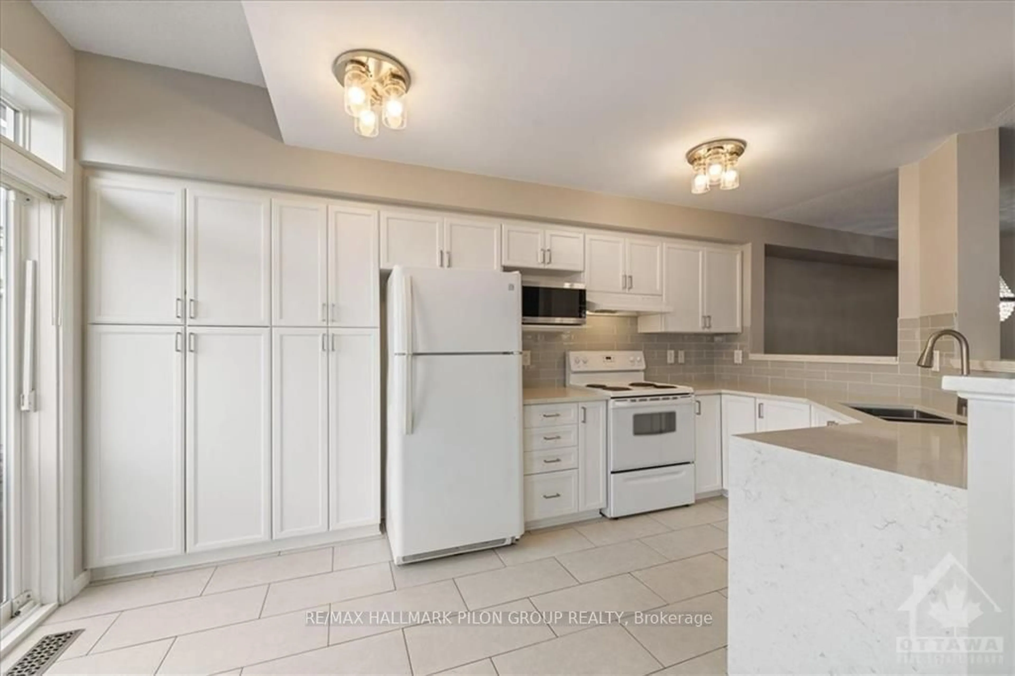 Standard kitchen, ceramic floors, cottage for 235 ROLLING MEADOW Cres, Orleans - Convent Glen and Area Ontario K1W 0A8