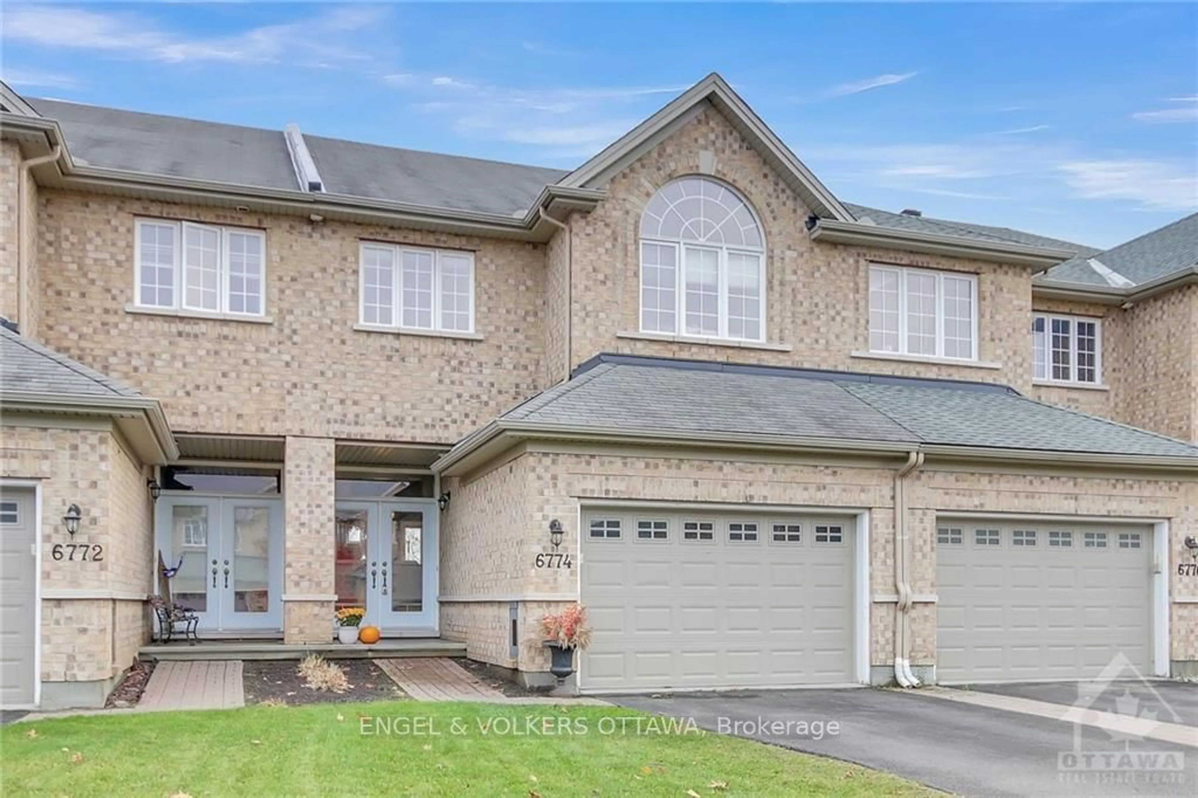 Home with brick exterior material for 6774 BREANNA CARDILL St, Greely - Metcalfe - Osgoode - Vernon and Area Ontario K4P 0C3