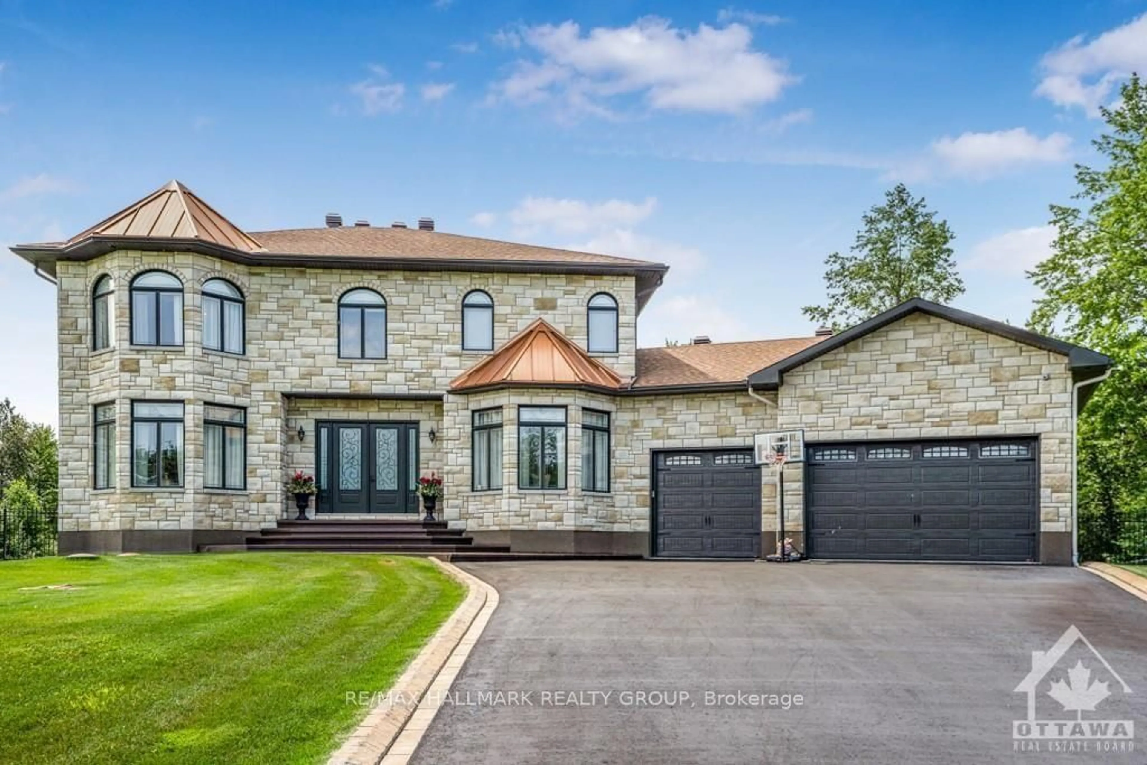 Home with brick exterior material for 699 BALLYCASTLE Cres, Blossom Park - Airport and Area Ontario K1X 0A4