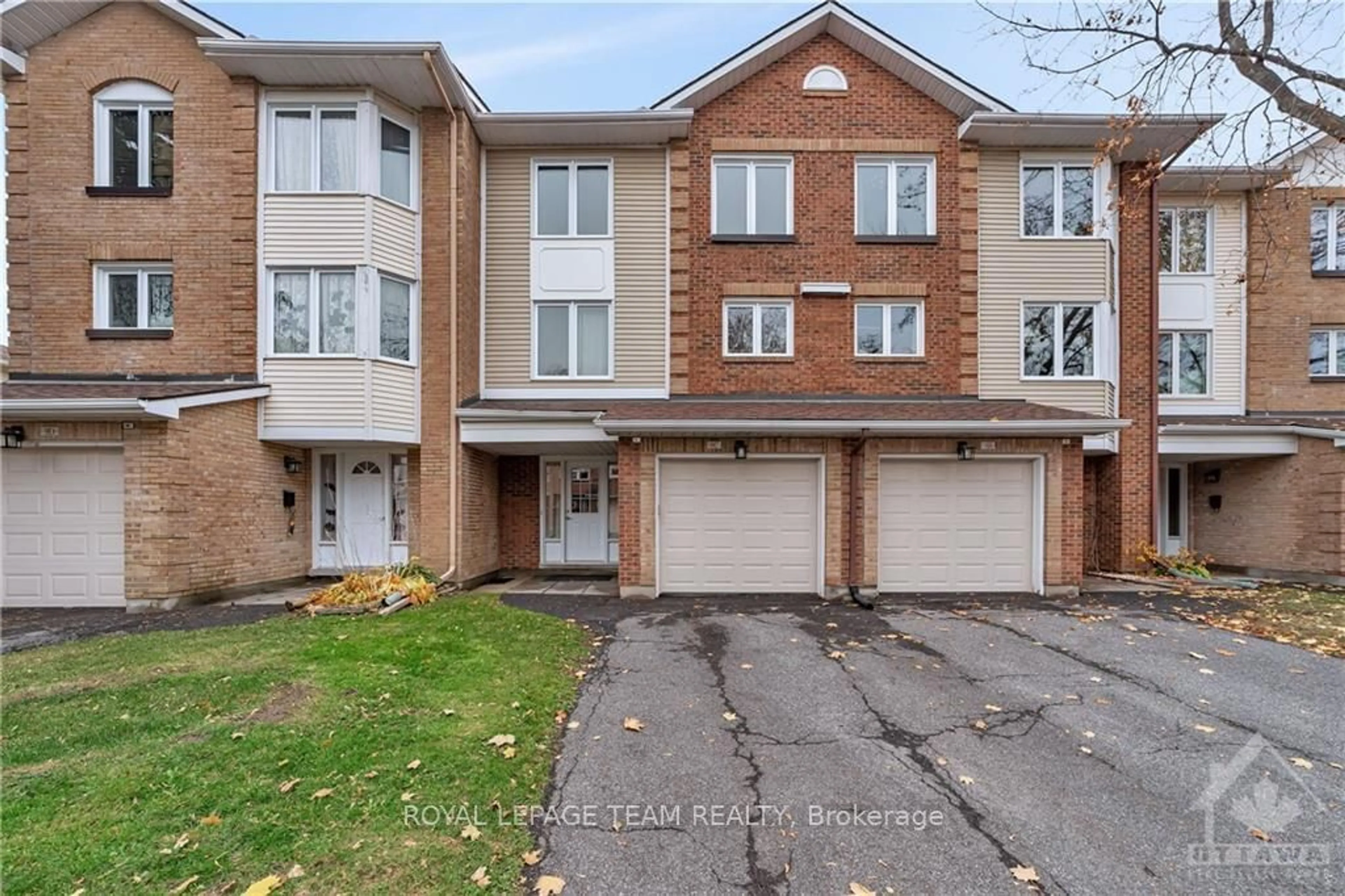 A pic from exterior of the house or condo, the street view for 9 CASTLEBROOK Lane #C, South of Baseline to Knoxdale Ontario K2G 5G1