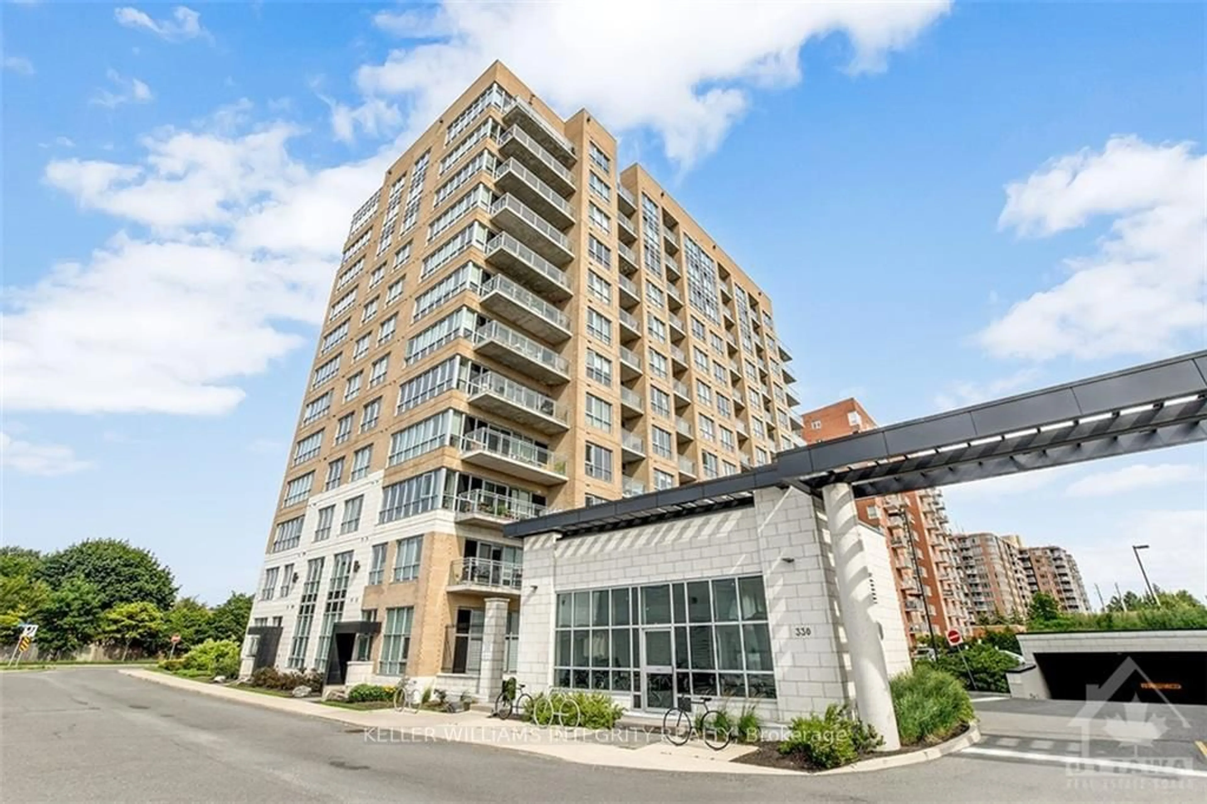 A pic from exterior of the house or condo, the front or back of building for 330 TITAN #211, Cityview - Parkwoods Hills - Rideau Shore Ontario K2G 1G3