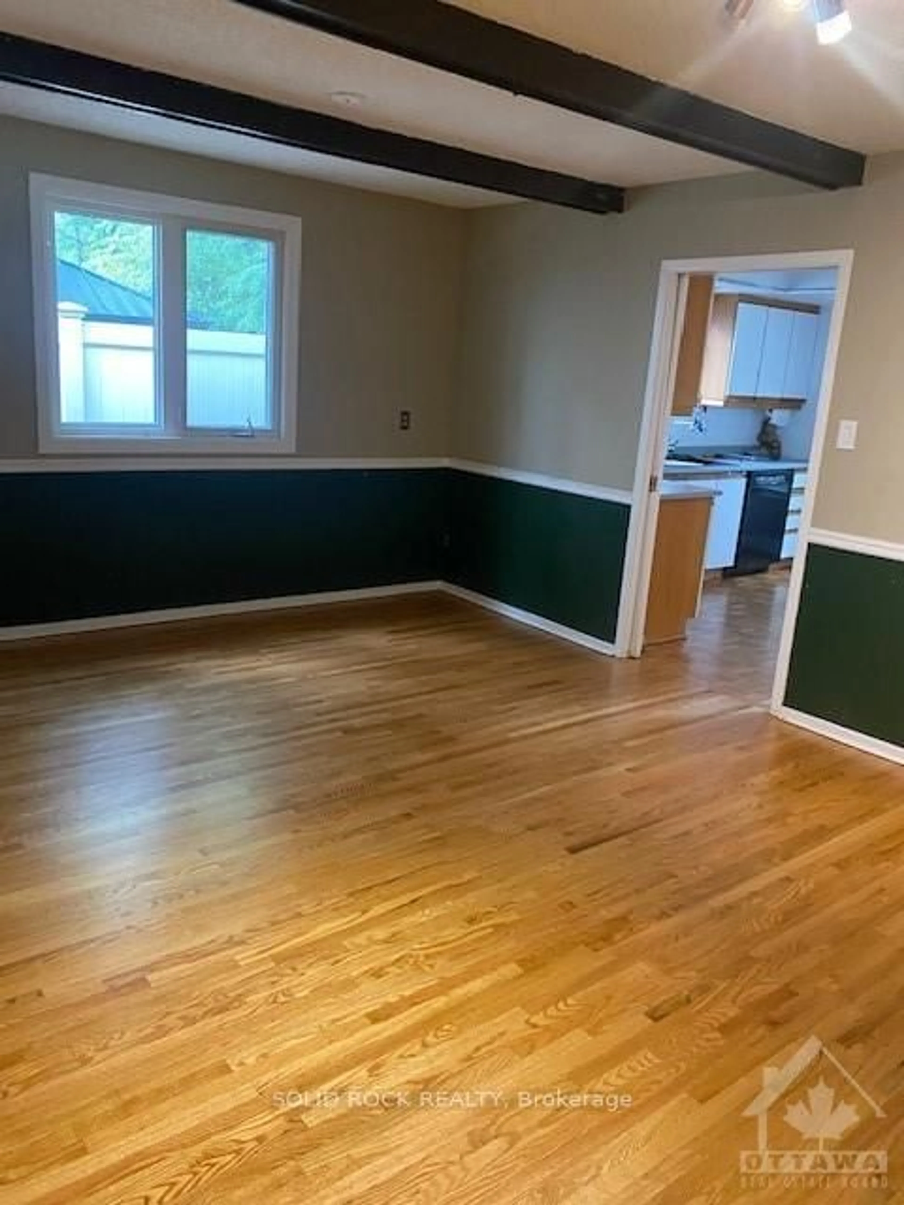 A pic of a room, wood floors for 7 WESTPARK Dr, Blackburn Hamlet Ontario K1B 3H8