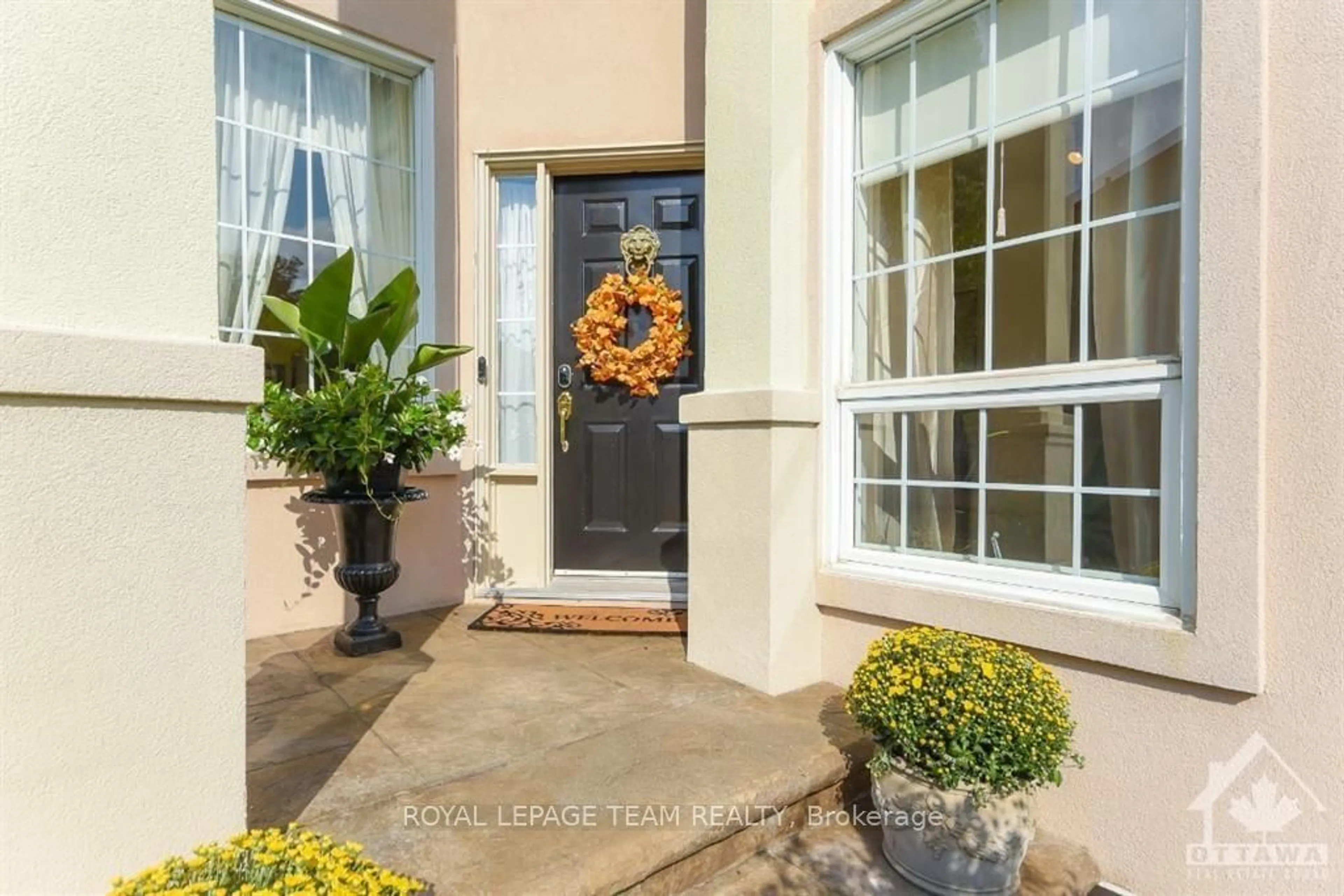 Indoor entryway, ceramic floors for 3804 MARBLE CANYON Cres, Blossom Park - Airport and Area Ontario K1V 1P9