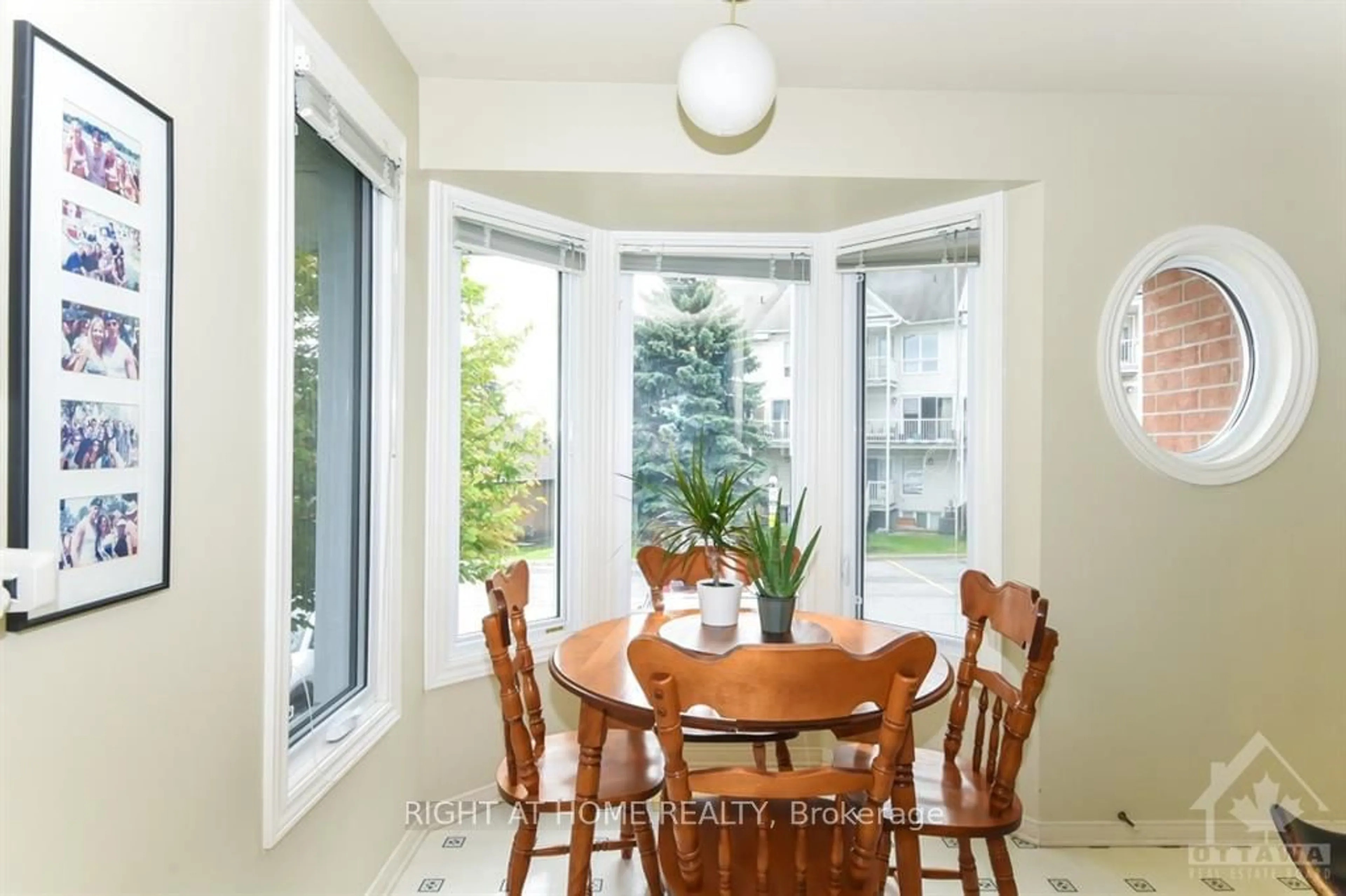 Dining room, wood floors, cottage for 1100 GABLEFIELD Ave #4, Beacon Hill North - South and Area Ontario K1J 1E3