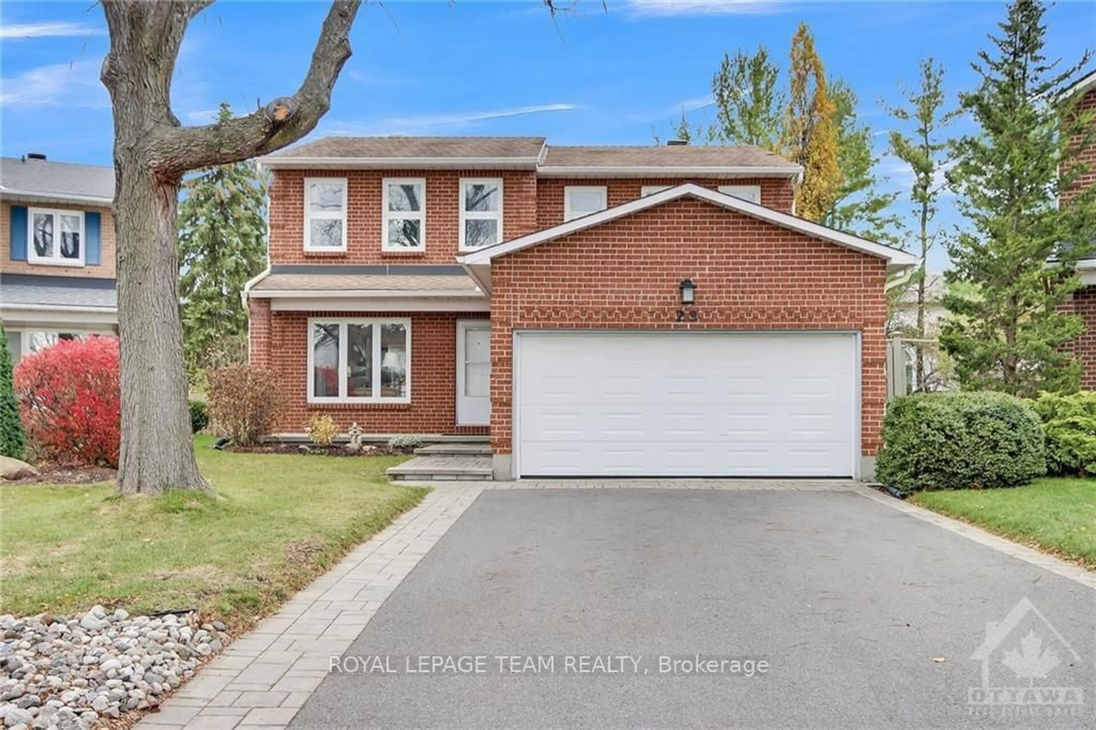 Home with brick exterior material for 29 PITTAWAY Ave, Hunt Club - South Keys and Area Ontario K1G 4P3