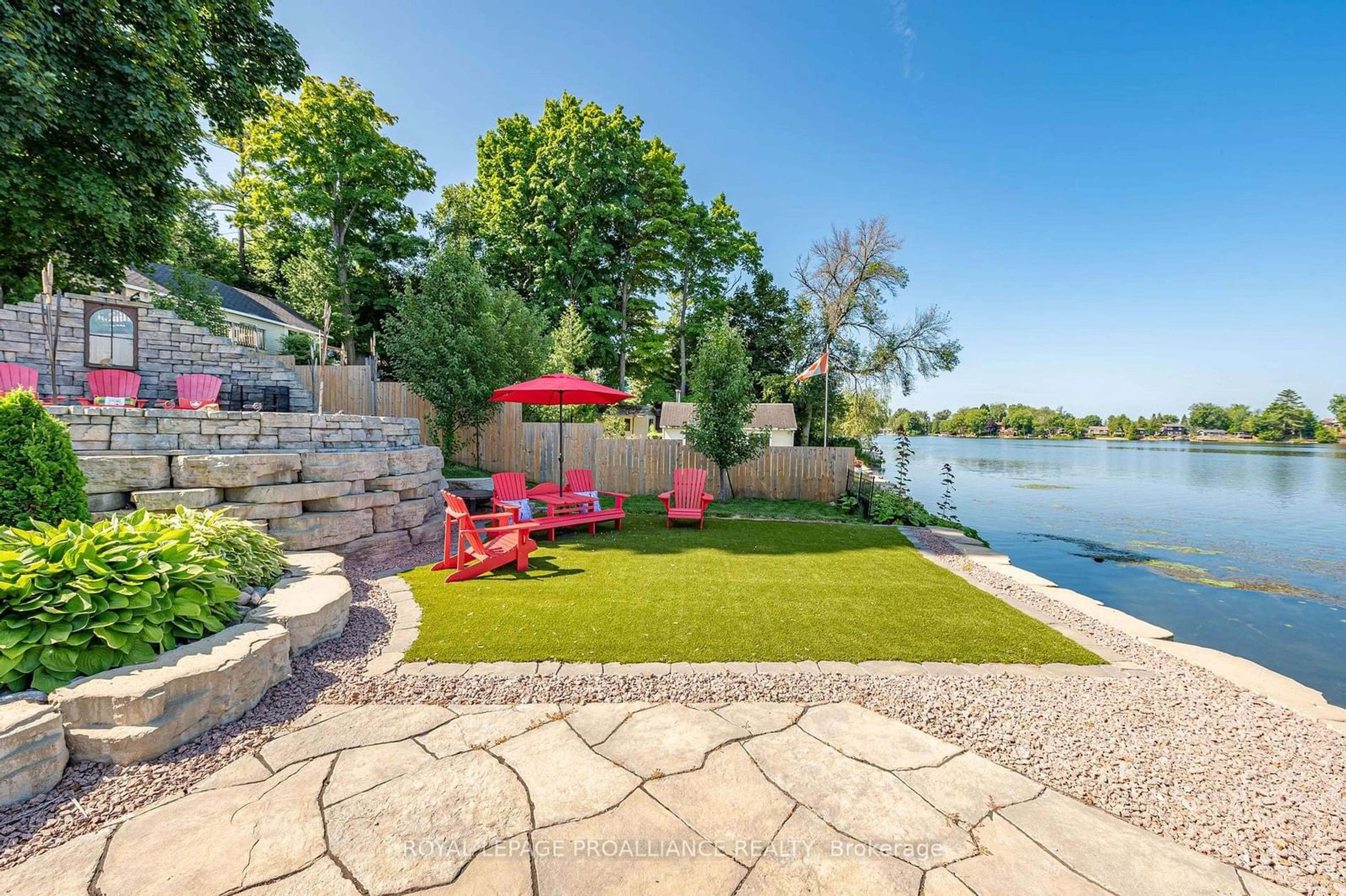 Patio, lake for 348 Fife Ave, Smith-Ennismore-Lakefield Ontario K9J 0C6