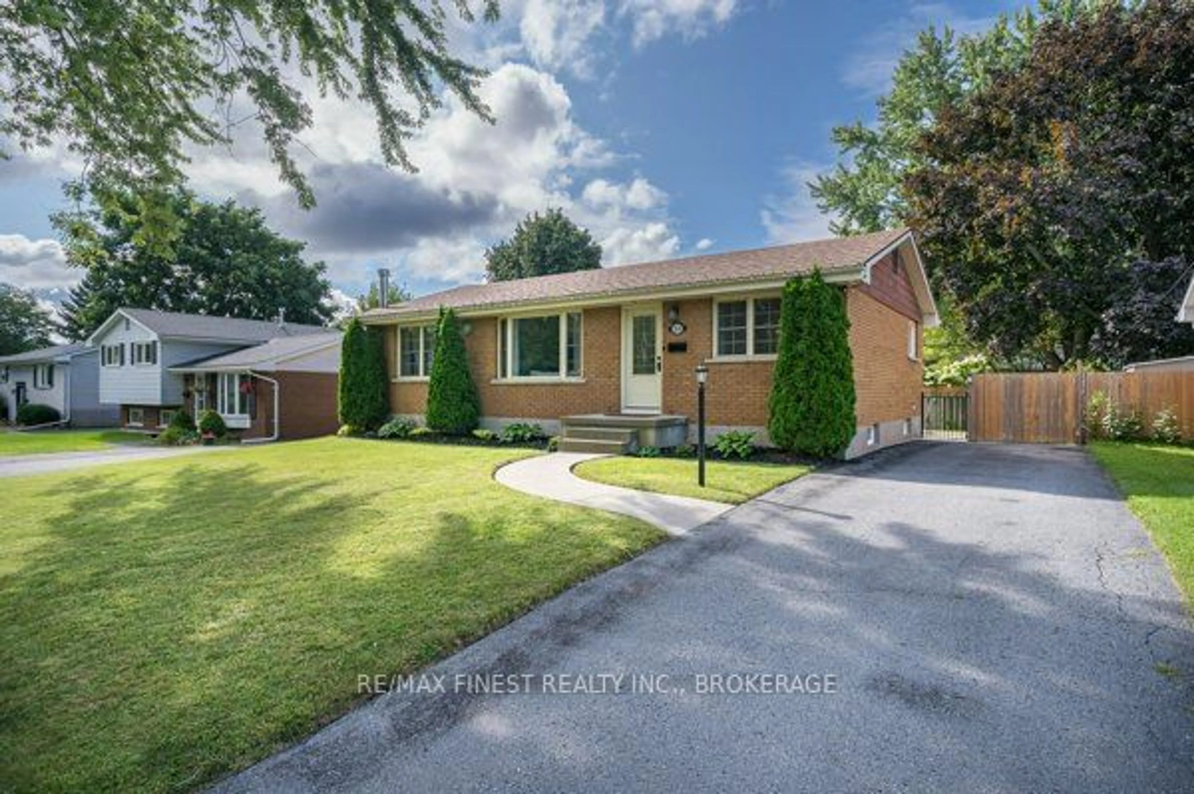 Frontside or backside of a home, cottage for 169 Belmont Ave, Kingston Ontario K7M 4T3