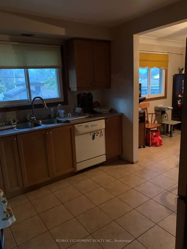 Additional property image - 152 West 4th St