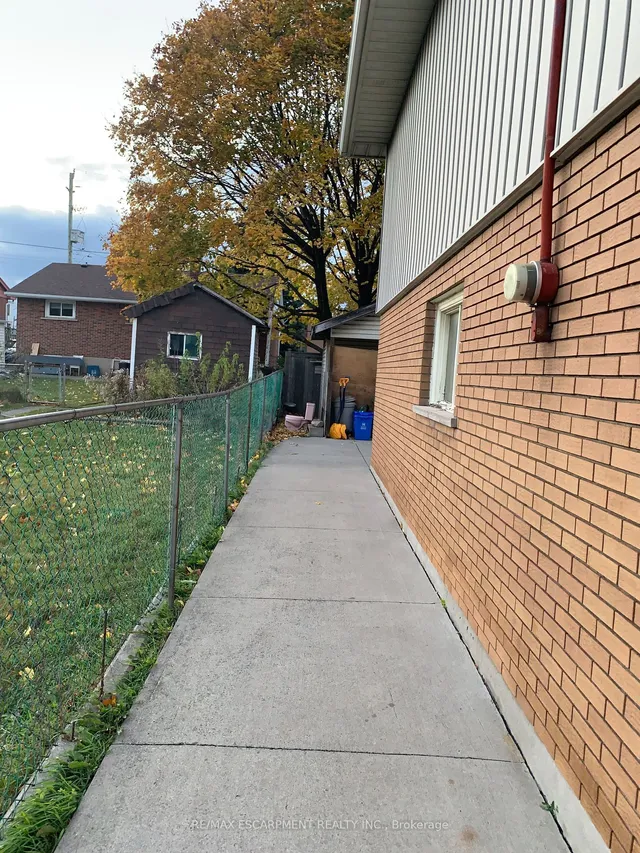 Additional property image - 152 West 4th St