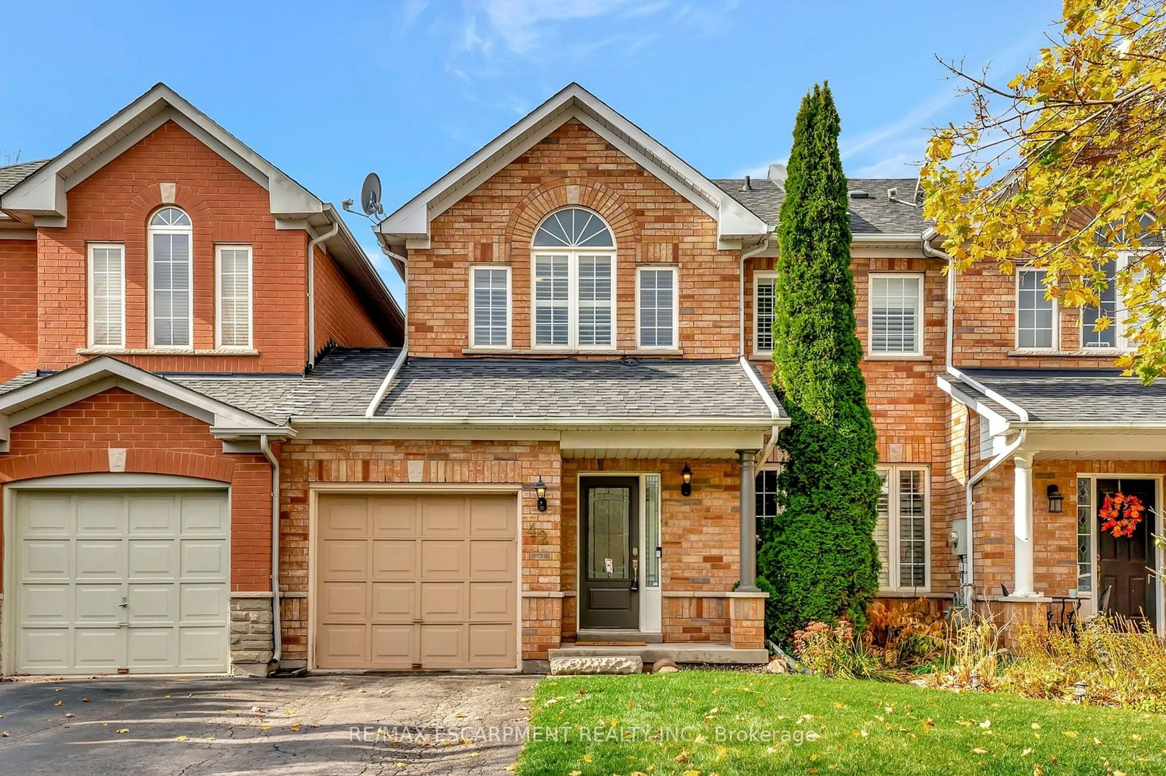 Home with brick exterior material for 42 STEVENSON St, Hamilton Ontario L9G 5A2