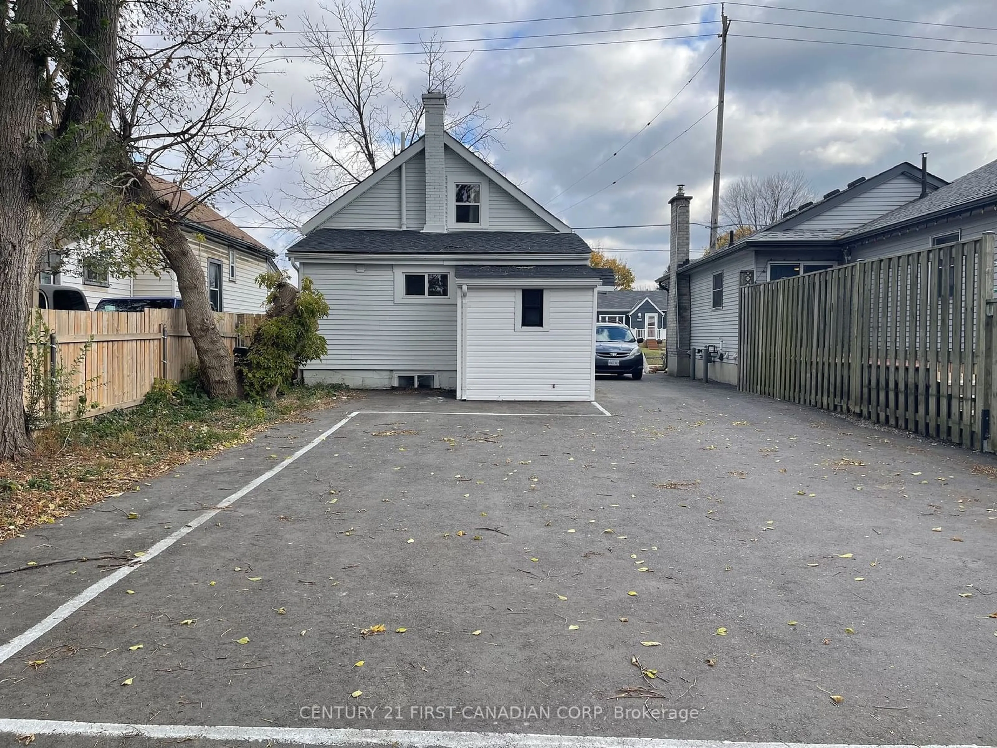 Shed for 271 HIGHBURY Ave, London Ontario N5Z 2W8