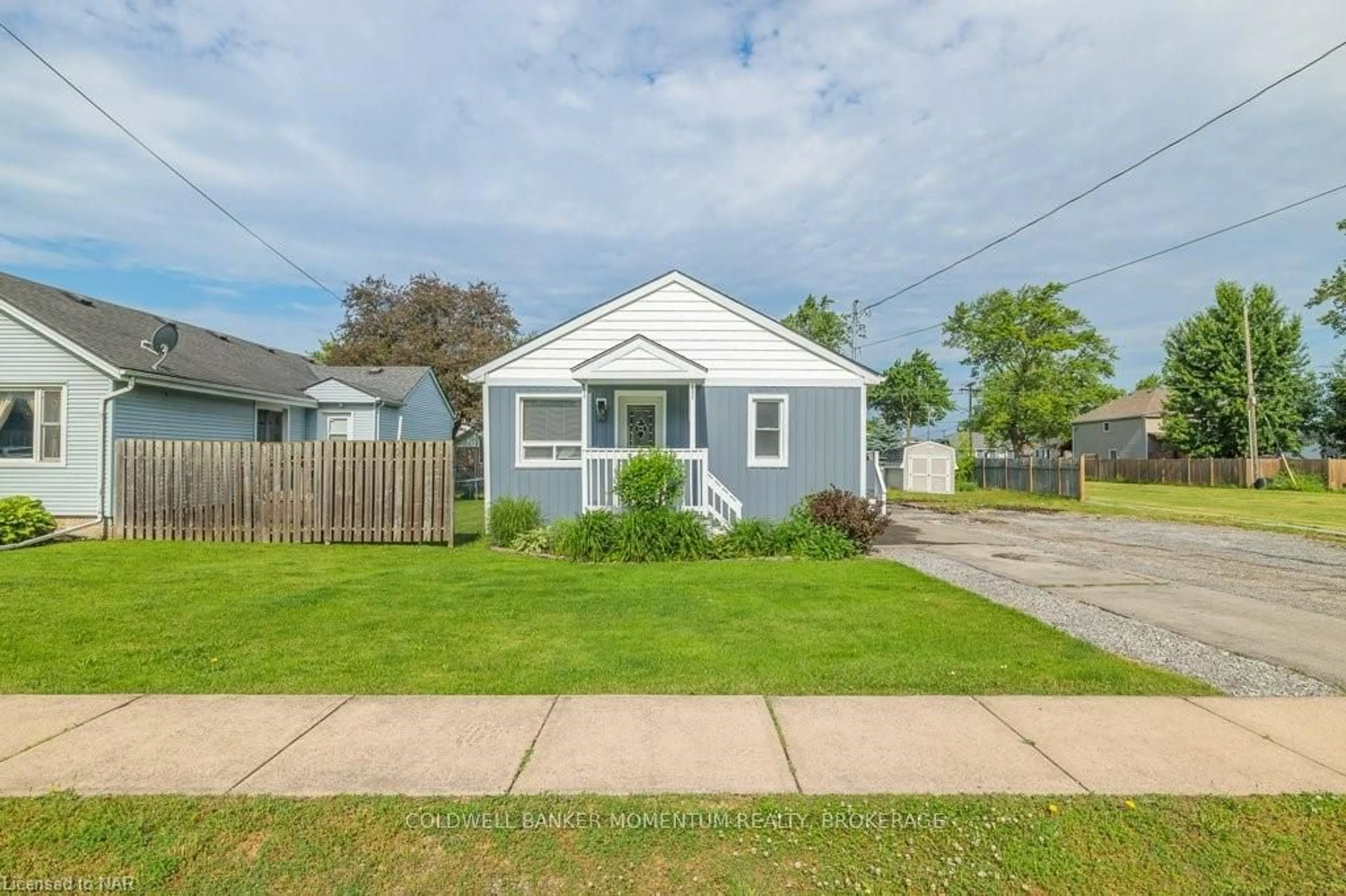 Frontside or backside of a home, cottage for 72 WELLINGTON St, Port Colborne Ontario L3K 2J7