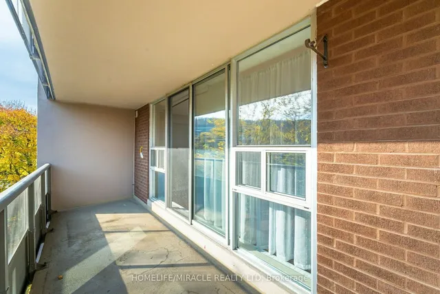 Additional property image - 1964 Main St Unit 501