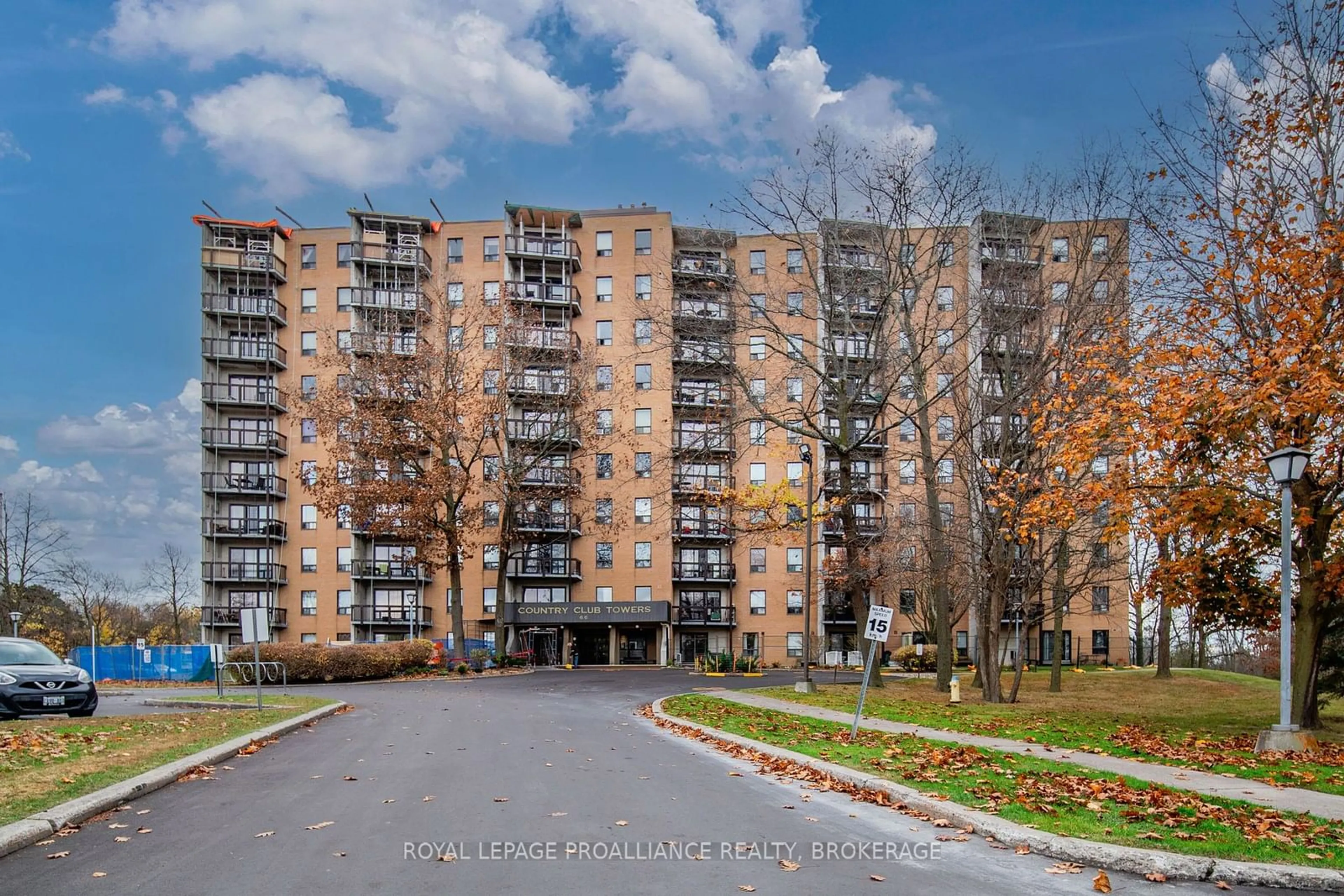 A pic from exterior of the house or condo, the front or back of building for 66 Greenview Dr #510, Kingston Ontario K7M 7C5