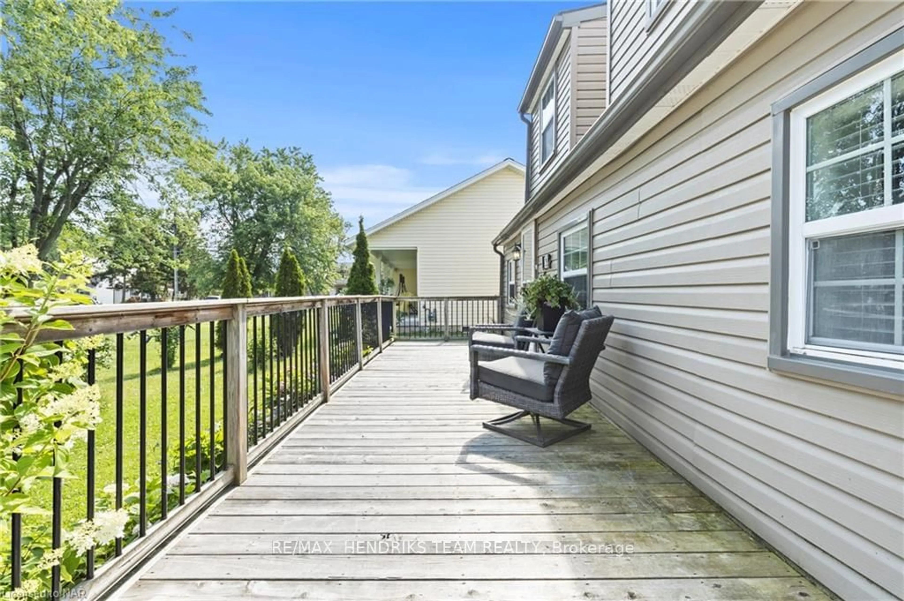 Patio, the fenced backyard for 3565 Hendershot Dr, Fort Erie Ontario L0S 1S0