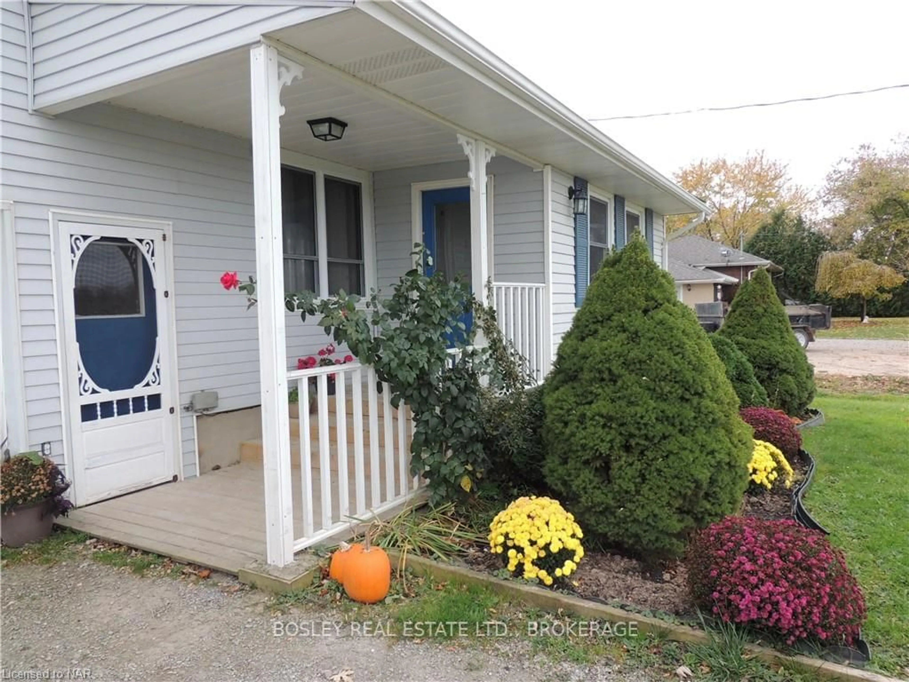 Frontside or backside of a home, cottage for 209 EASTCHESTER Ave, Niagara-on-the-Lake Ontario L0S 1J0