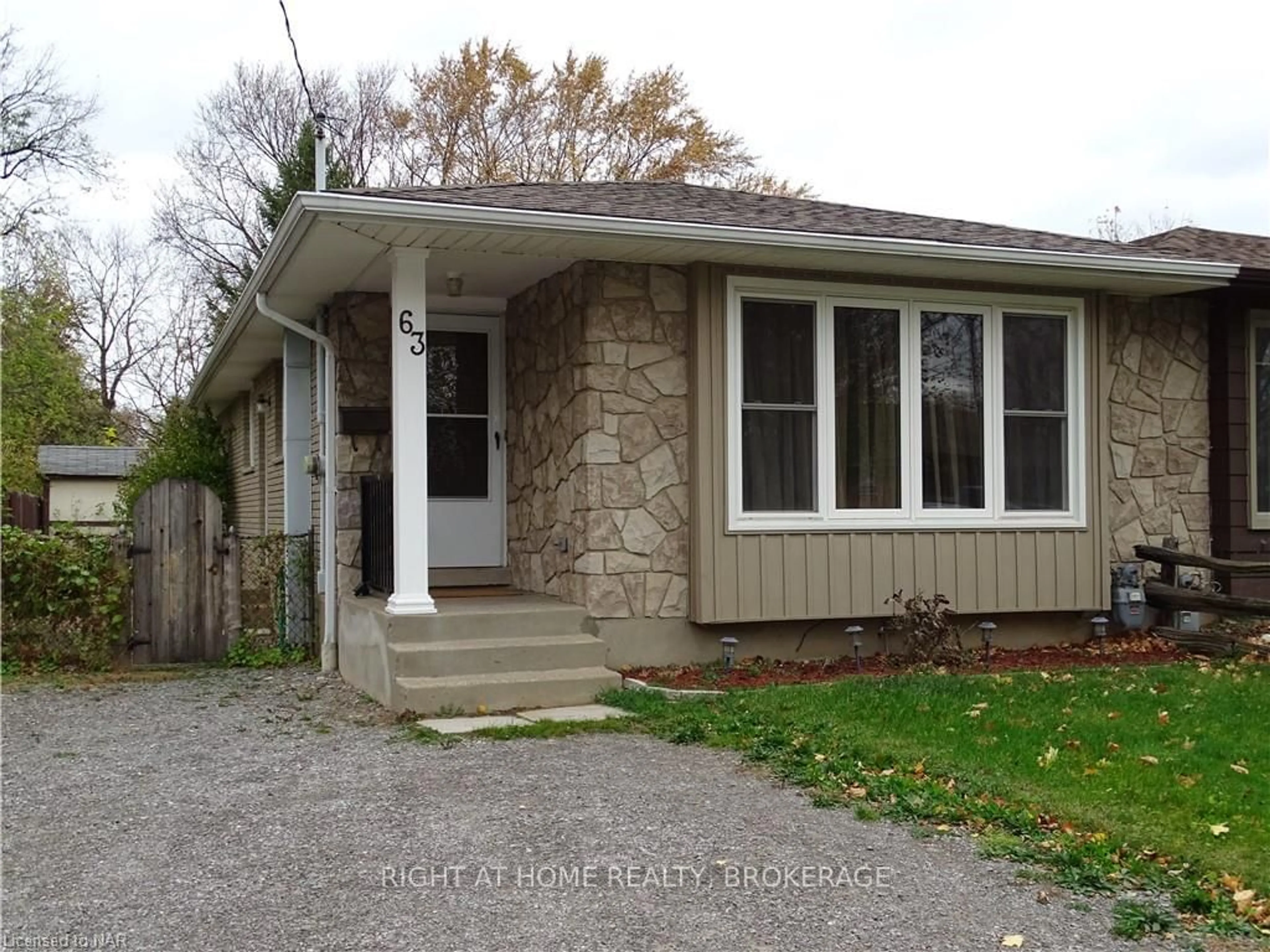 Frontside or backside of a home, cottage for 63 LOUIS Ave, St. Catharines Ontario L2M 2N4