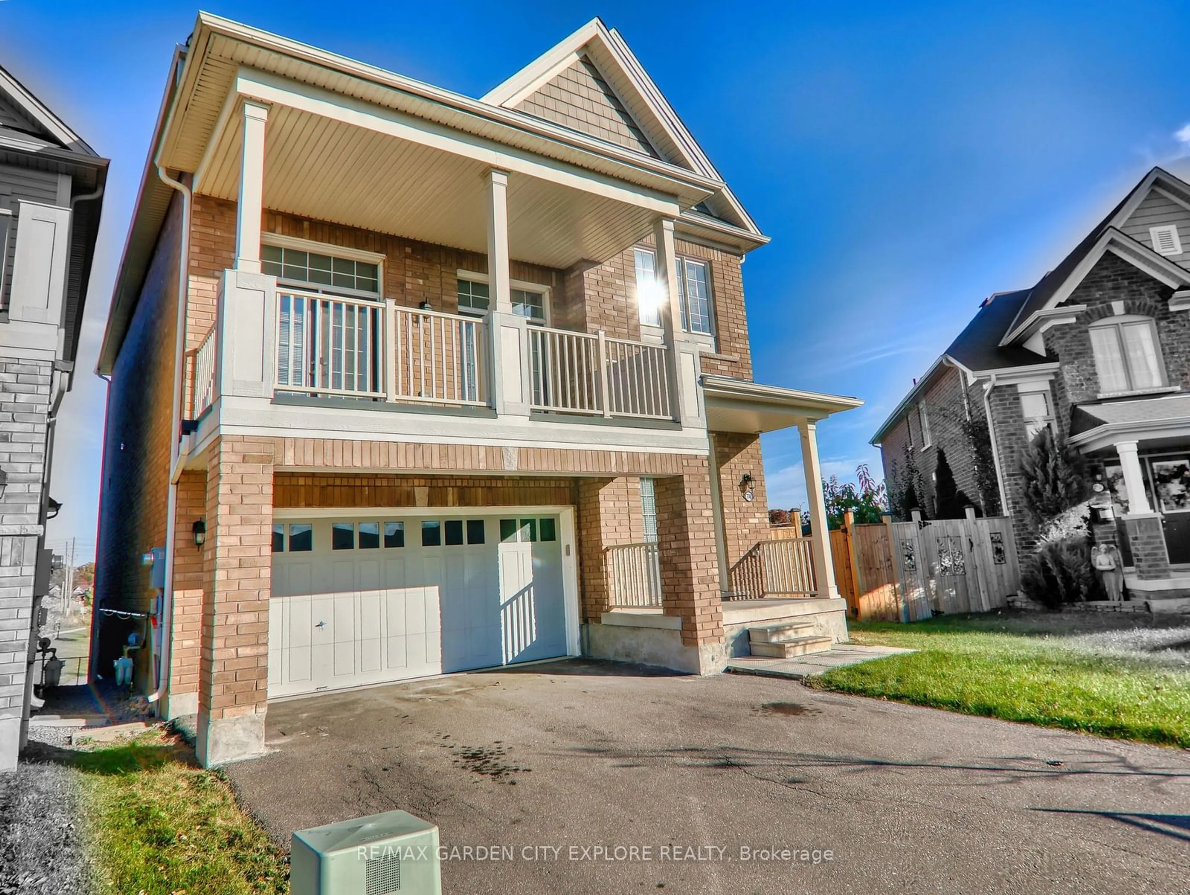 Frontside or backside of a home, the street view for 7748 Black Maple Dr, Niagara Falls Ontario L2H 0N7