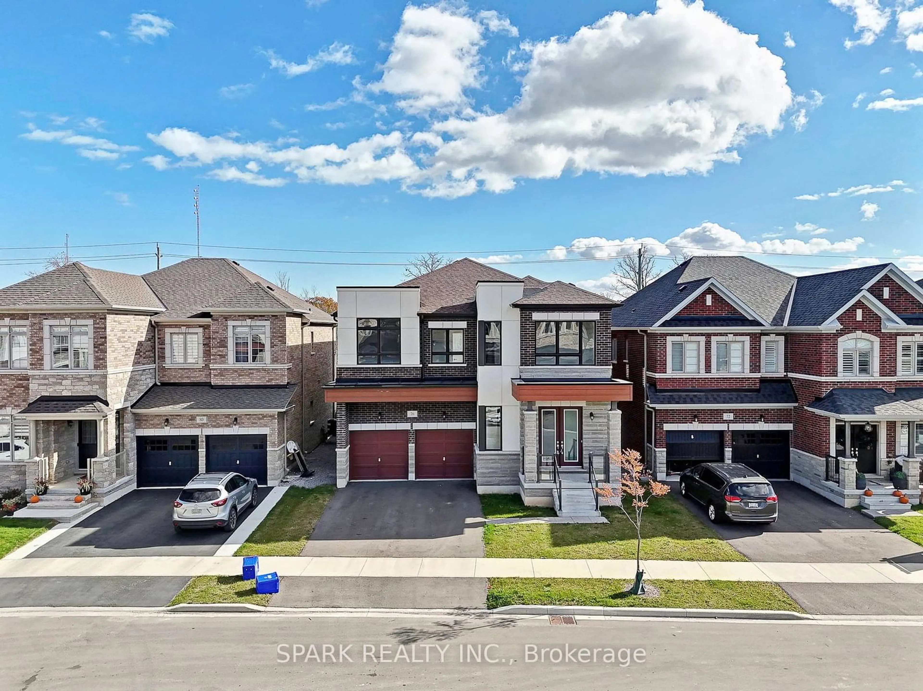 Frontside or backside of a home, the street view for 76 Elstone Pl, Hamilton Ontario L0R 2H7