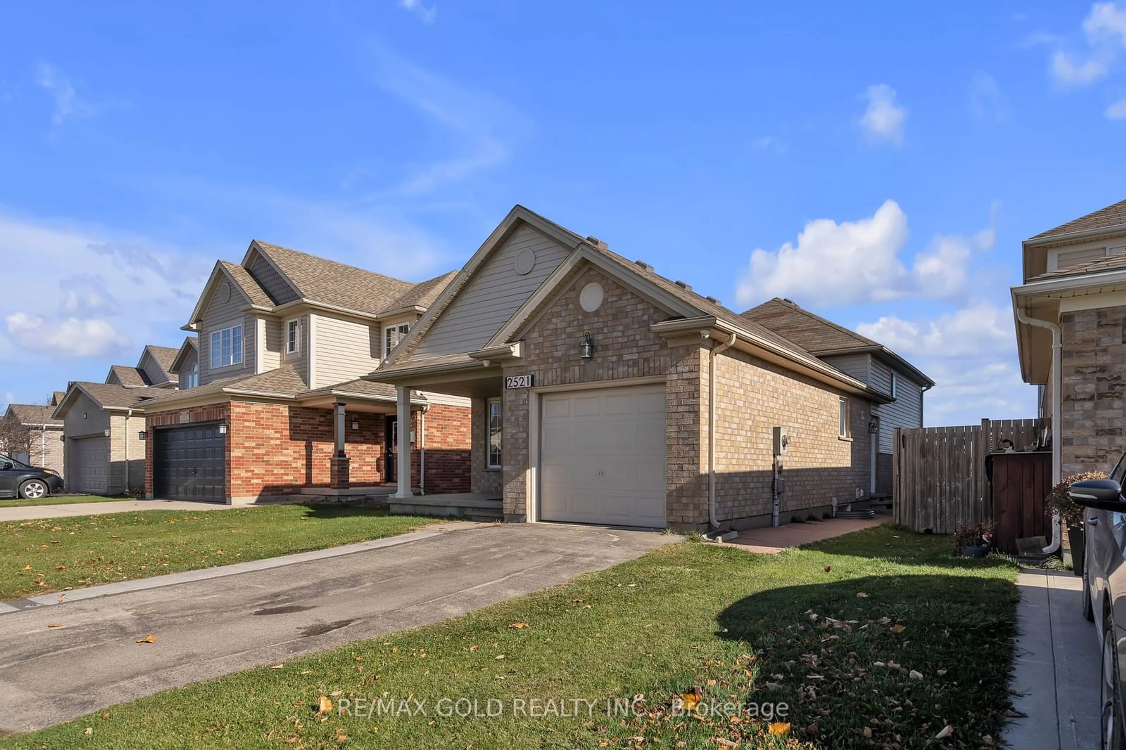 Frontside or backside of a home, the street view for 2521 MEADOWGATE Blvd, London Ontario N6M 1L8