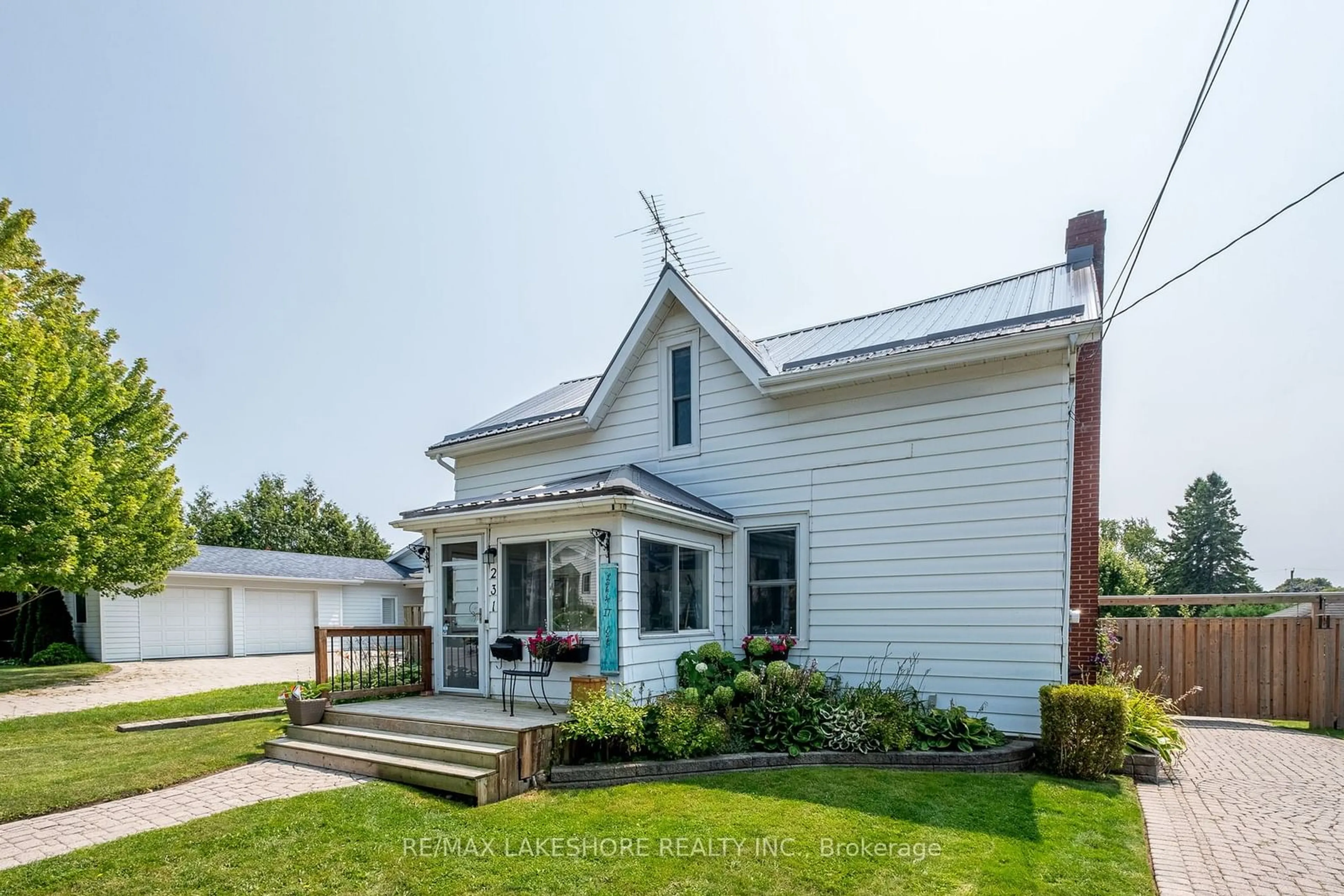 Frontside or backside of a home, cottage for 231 Perry St, Cobourg Ontario K9A 1P2