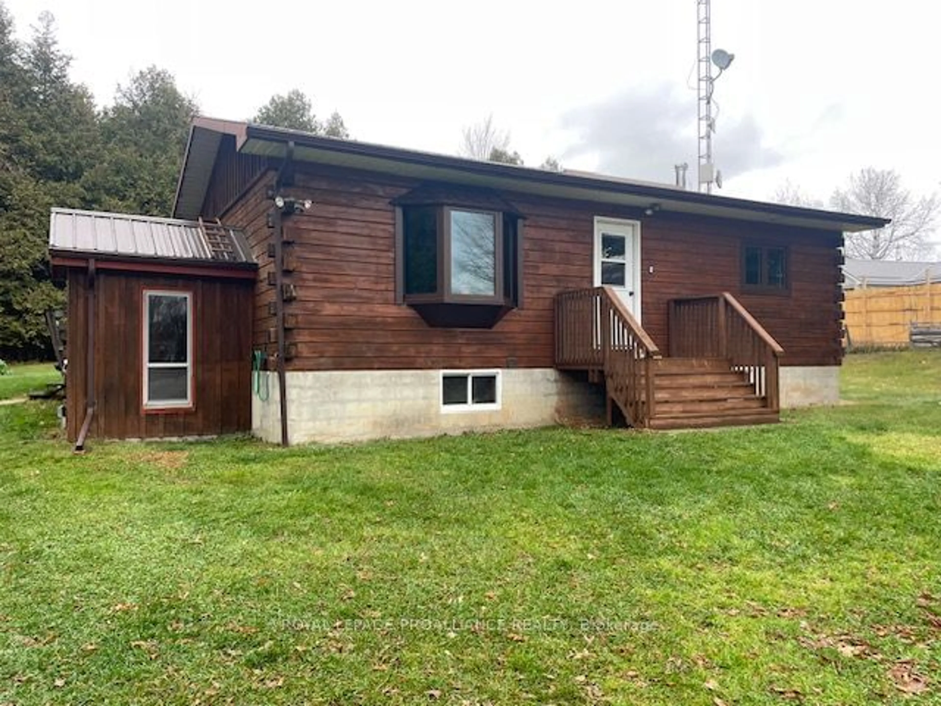 Frontside or backside of a home, the front or back of building for 975 Slab St, Centre Hastings Ontario K0K 2K0