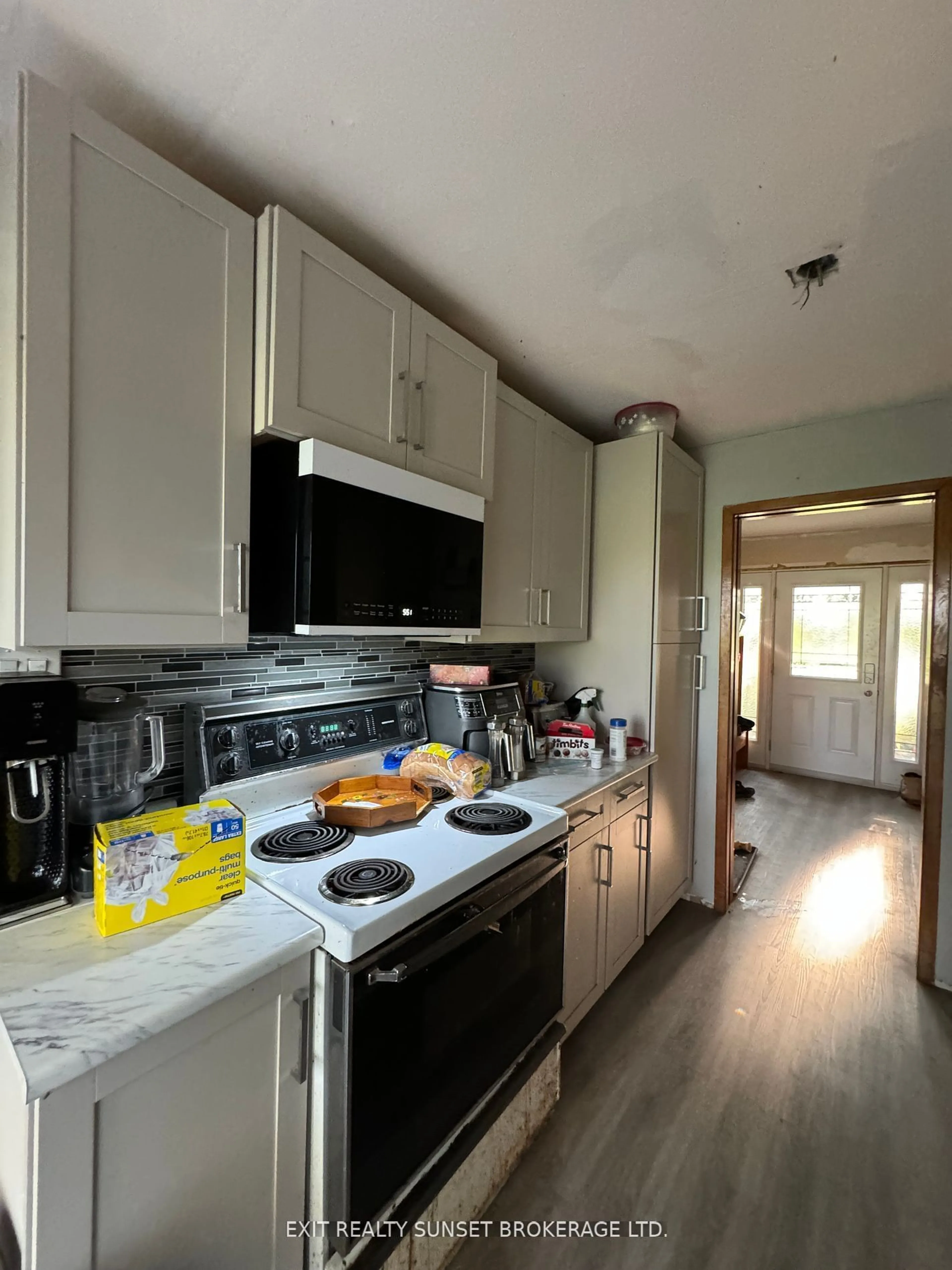 Kitchen, wood floors, cottage for 113 Anderson Dr, Kawartha Lakes Ontario K0M 1G0