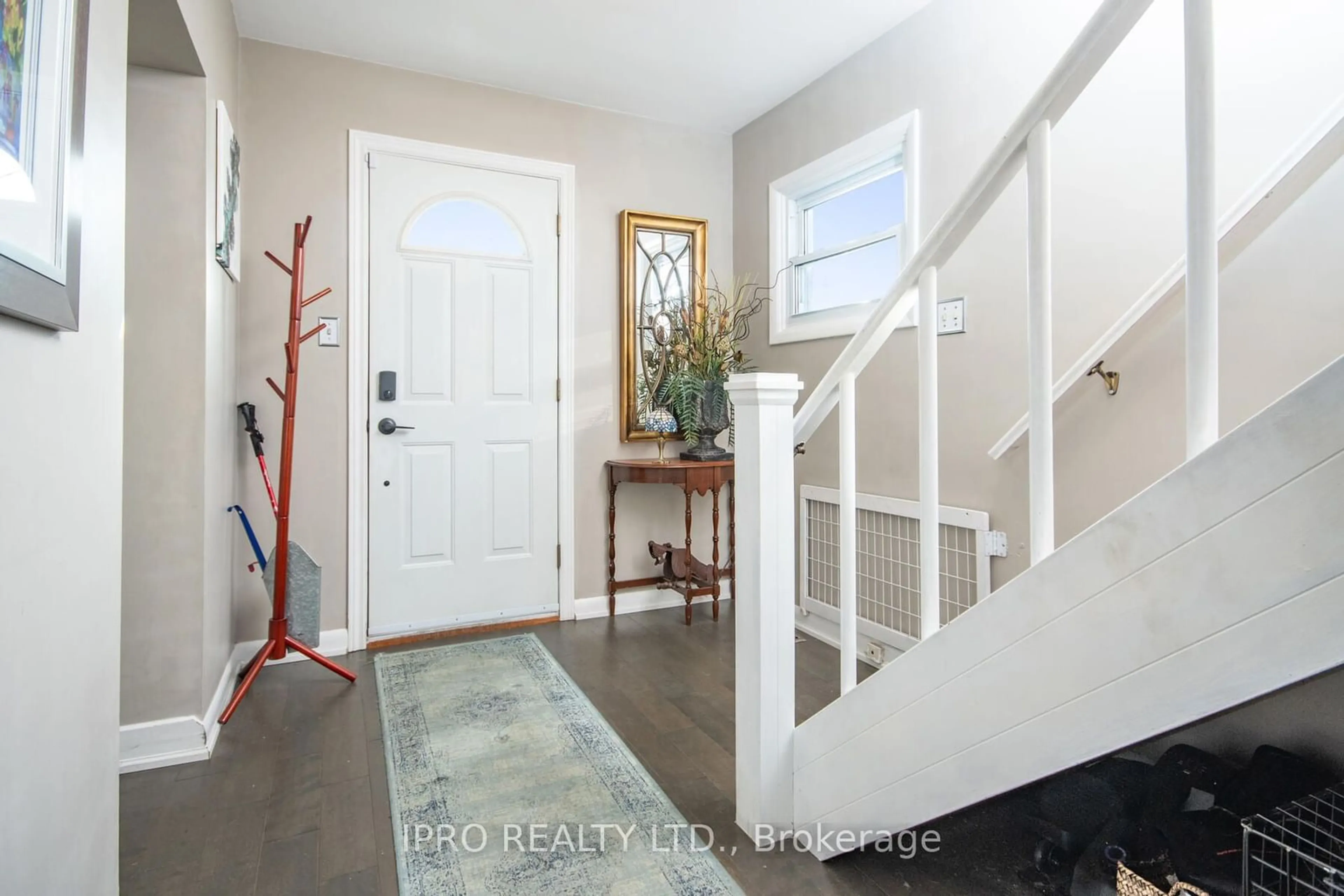 Indoor entryway, wood floors for 74 Pinelands Ave, Hamilton Ontario L8E 3A9