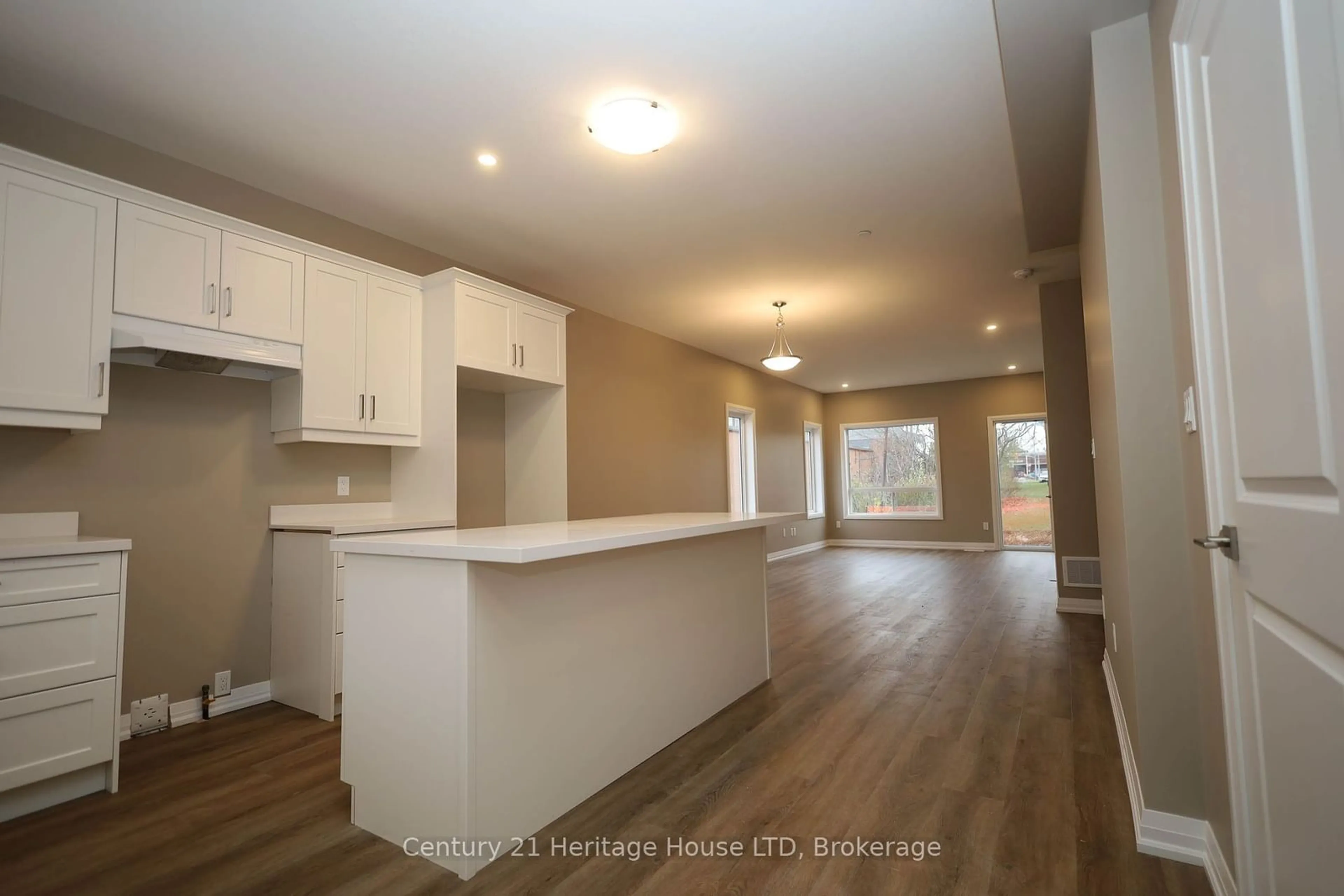 Open concept kitchen for 397 Garrison Rd #15, Fort Erie Ontario L2A 1N1