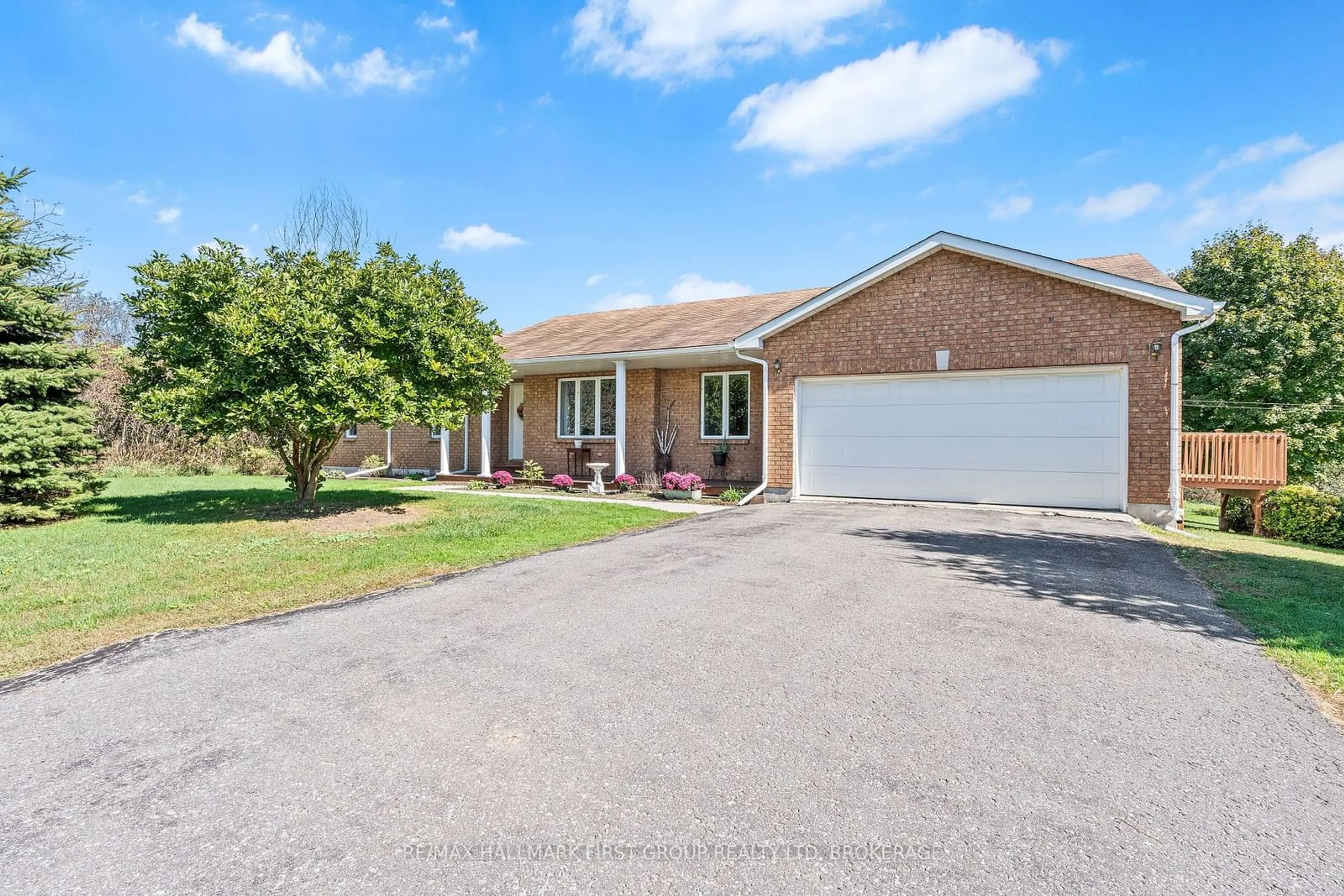 Frontside or backside of a home, the street view for 4374 DUFF Rd, South Frontenac Ontario K0H 1X0