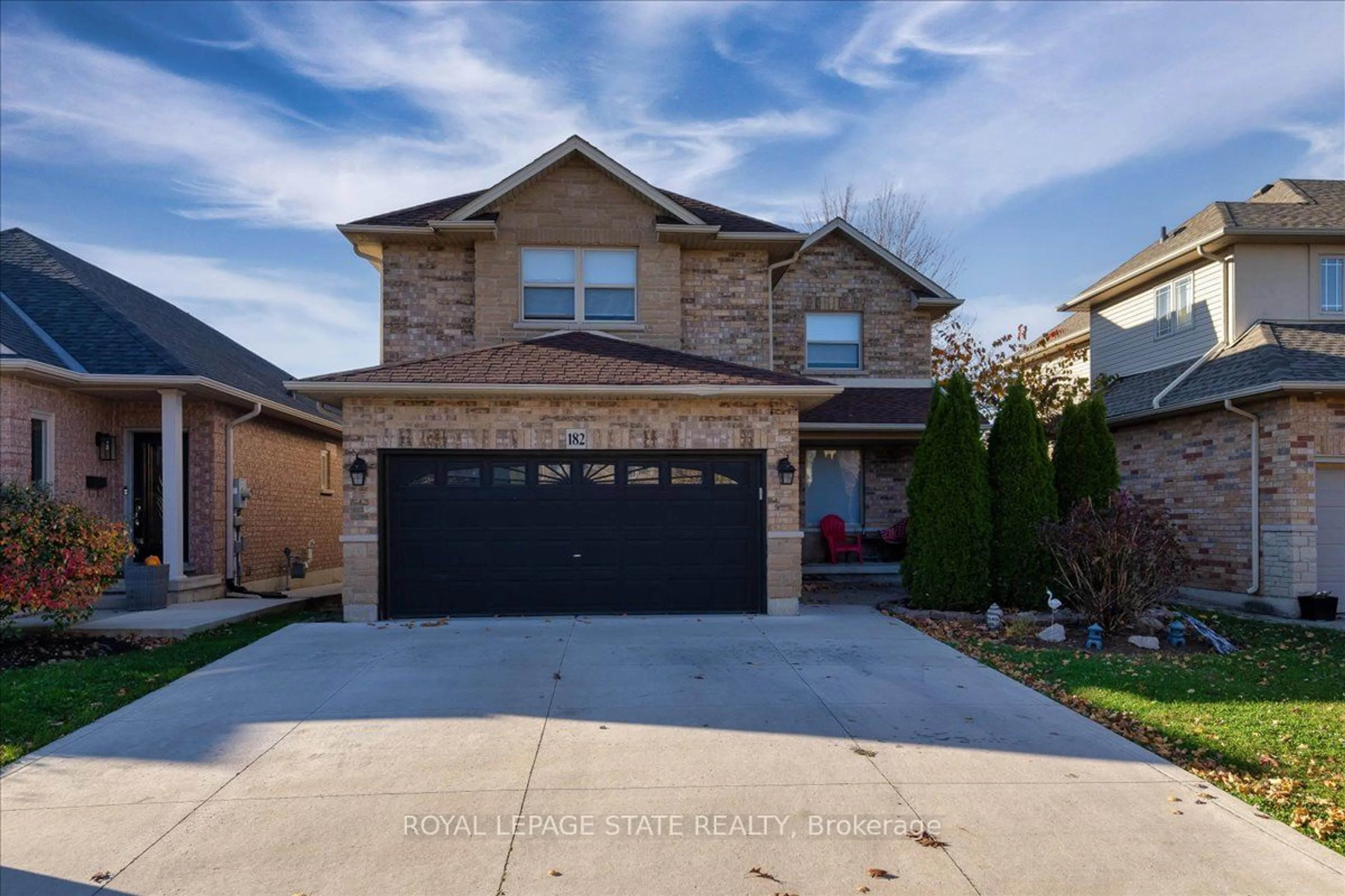 Frontside or backside of a home, the street view for 182 Eringate Dr, Hamilton Ontario L8J 3Z2