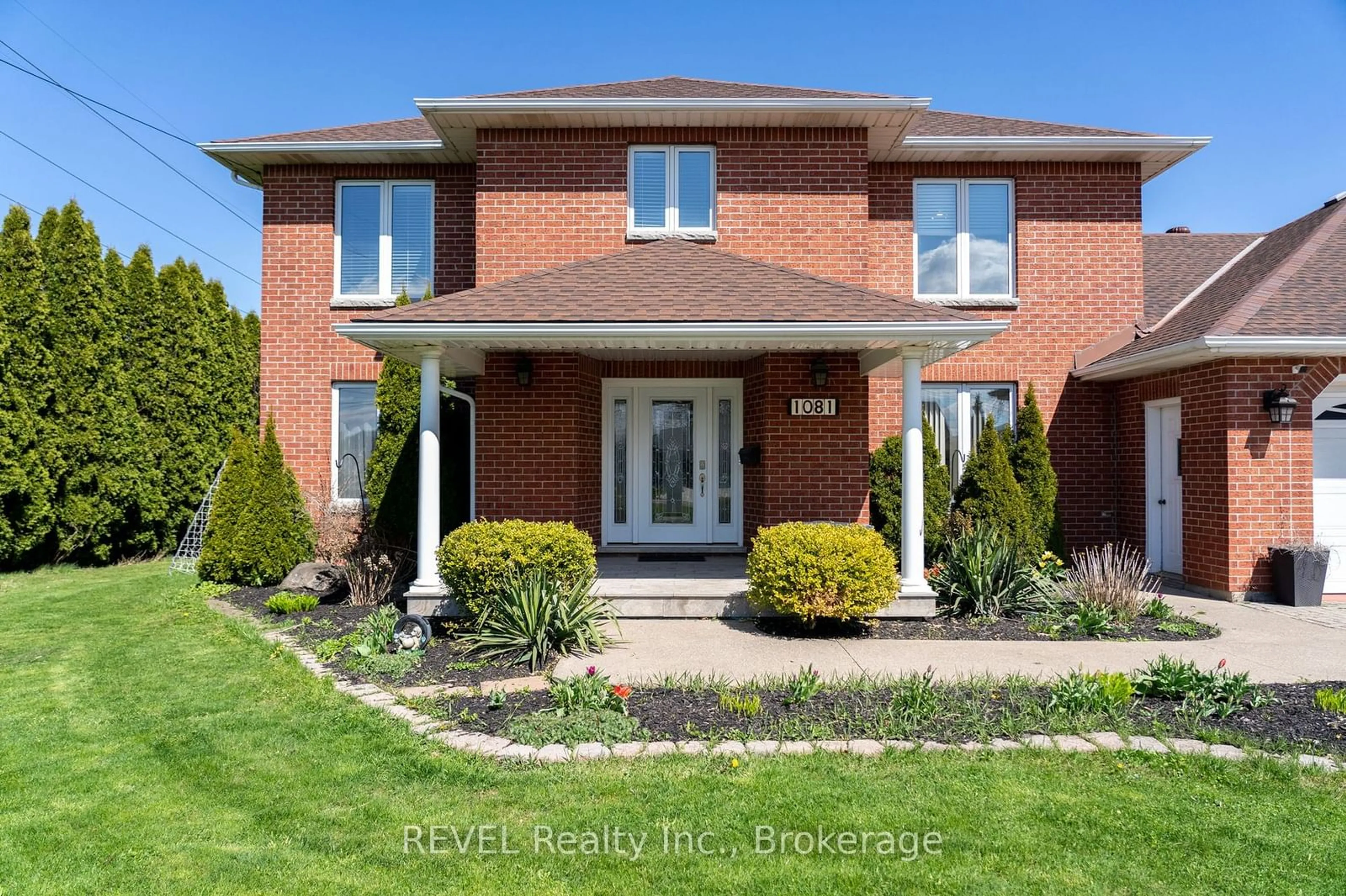 Home with brick exterior material for 1081 VANSICKLE Rd, St. Catharines Ontario L2S 2X4