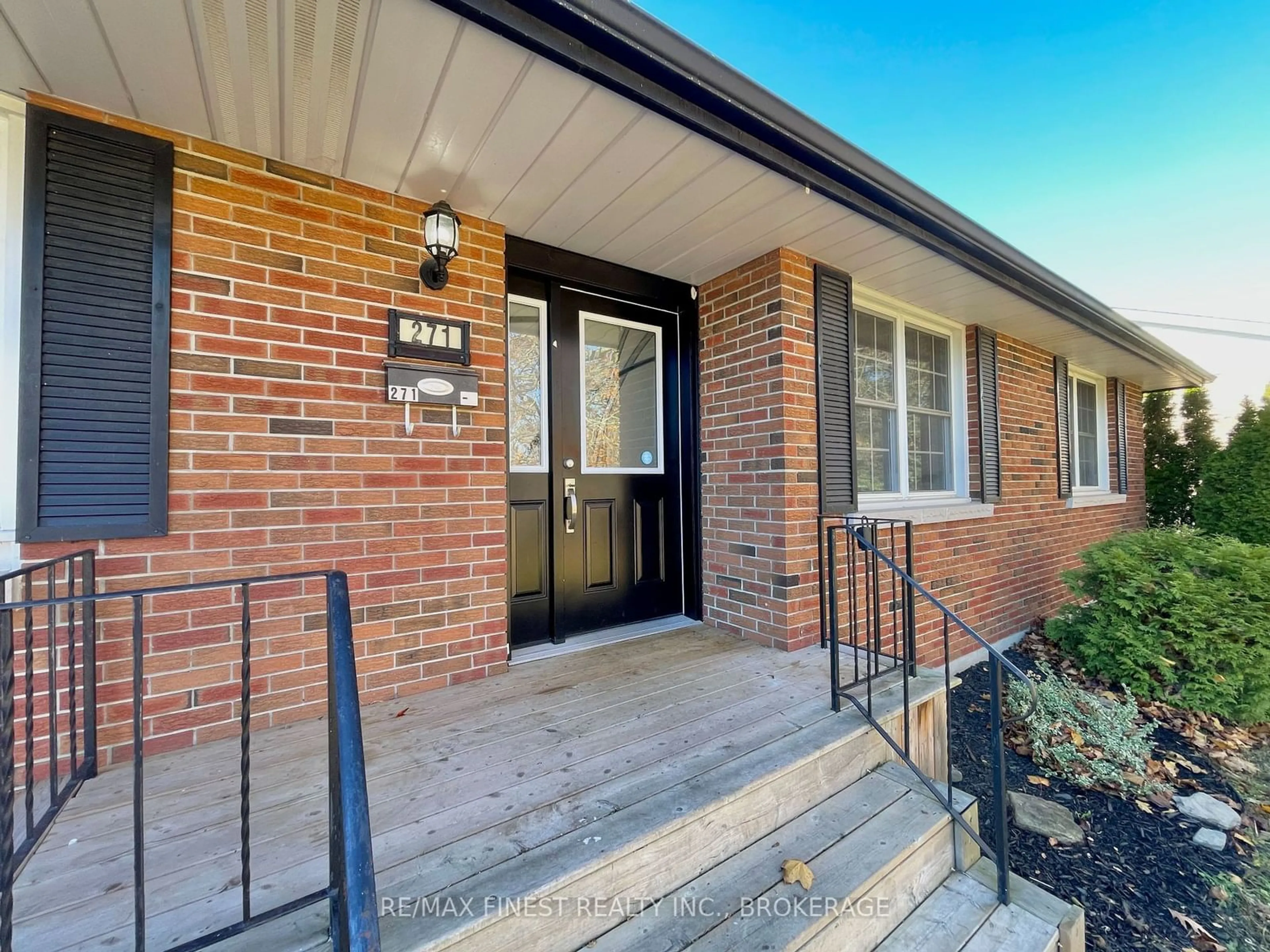 Home with brick exterior material for 271 Chelsea Rd, Kingston Ontario K7M 3Z3