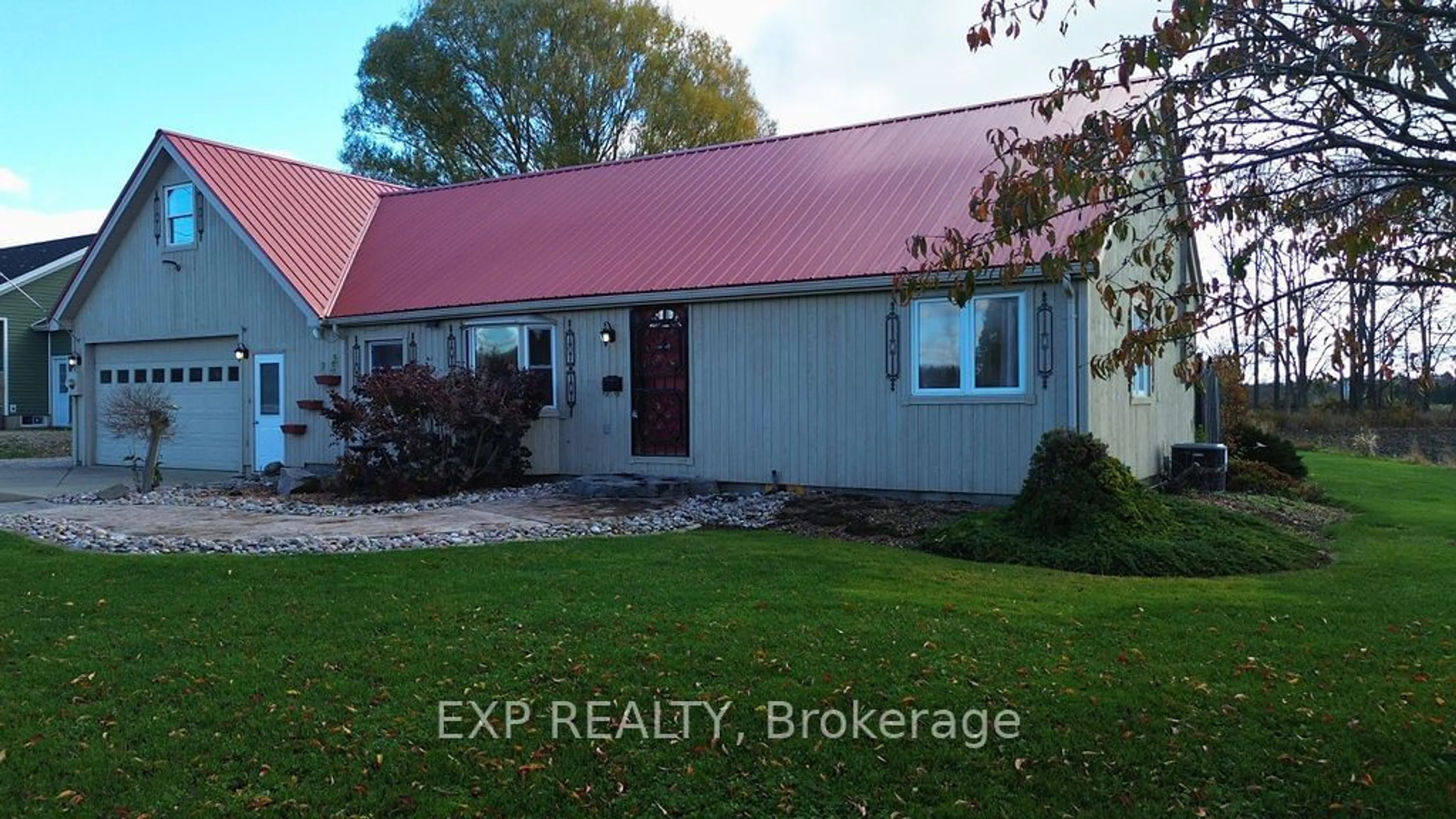 Frontside or backside of a home, cottage for 54221 Talbot Line, Bayham Ontario N0J 1H0