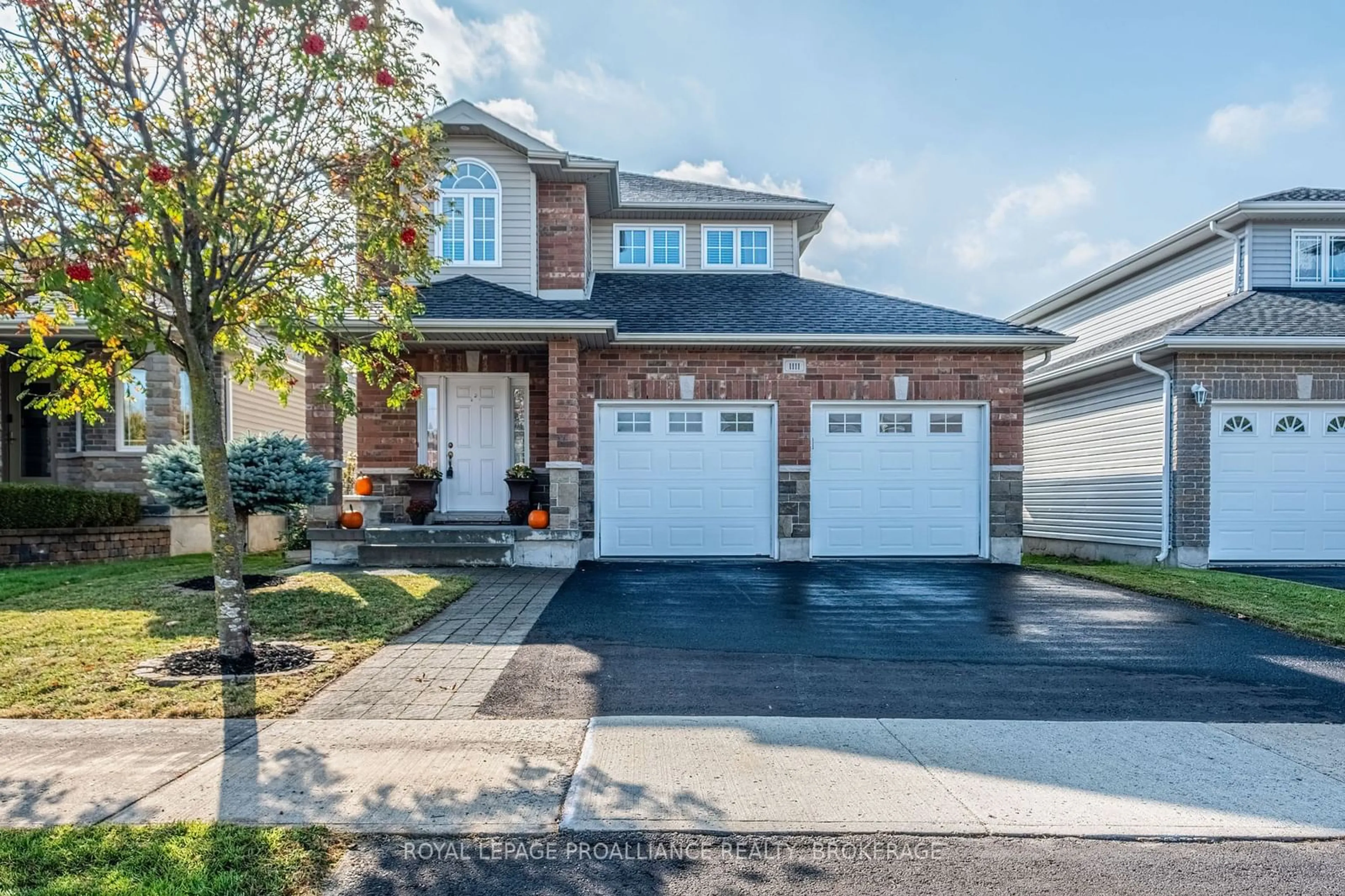 Home with brick exterior material for 1111 Crossfield Ave, Kingston Ontario K7P 0G6