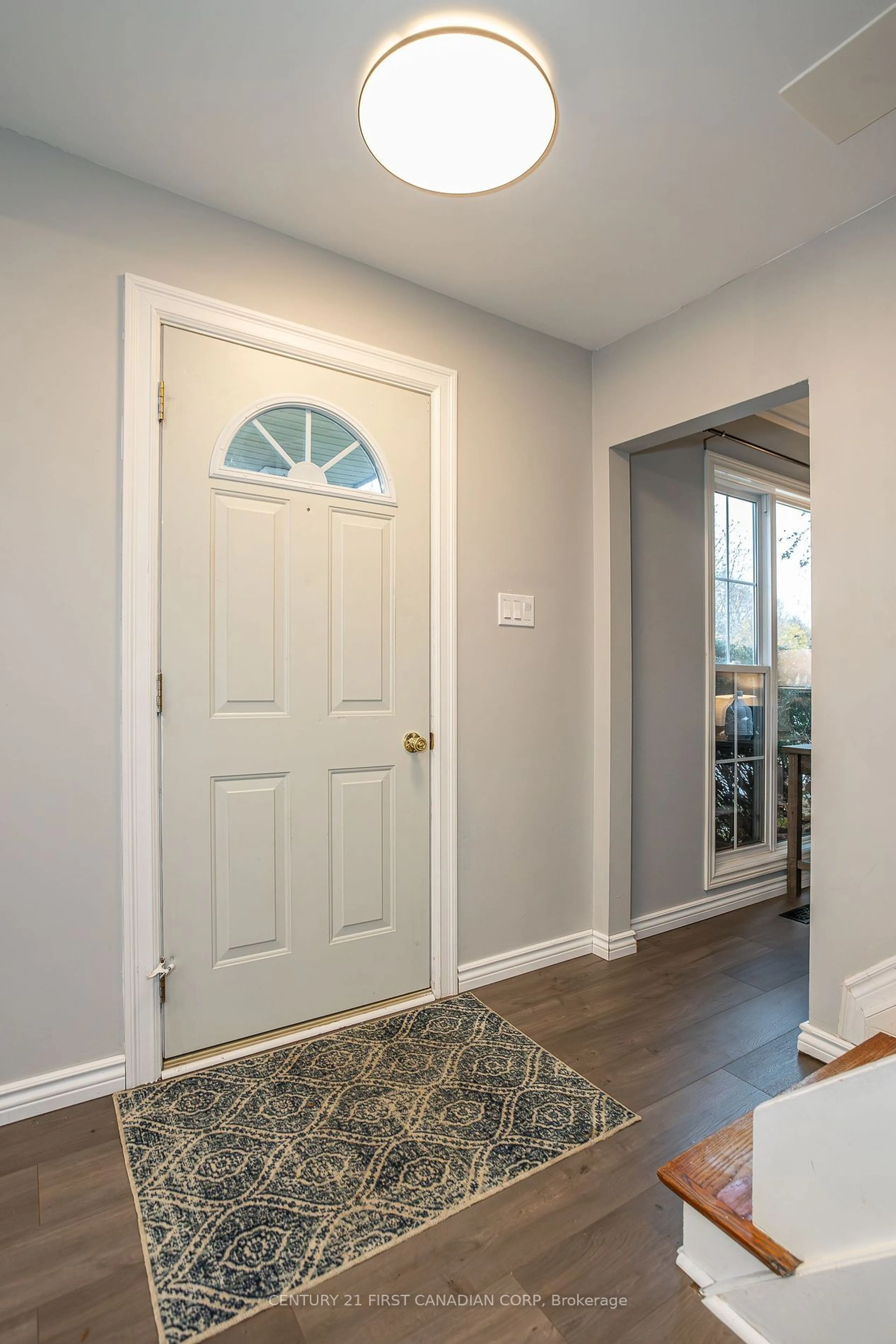 Indoor entryway, wood floors for 1208 Guildwood Blvd, London Ontario N6H 4G9