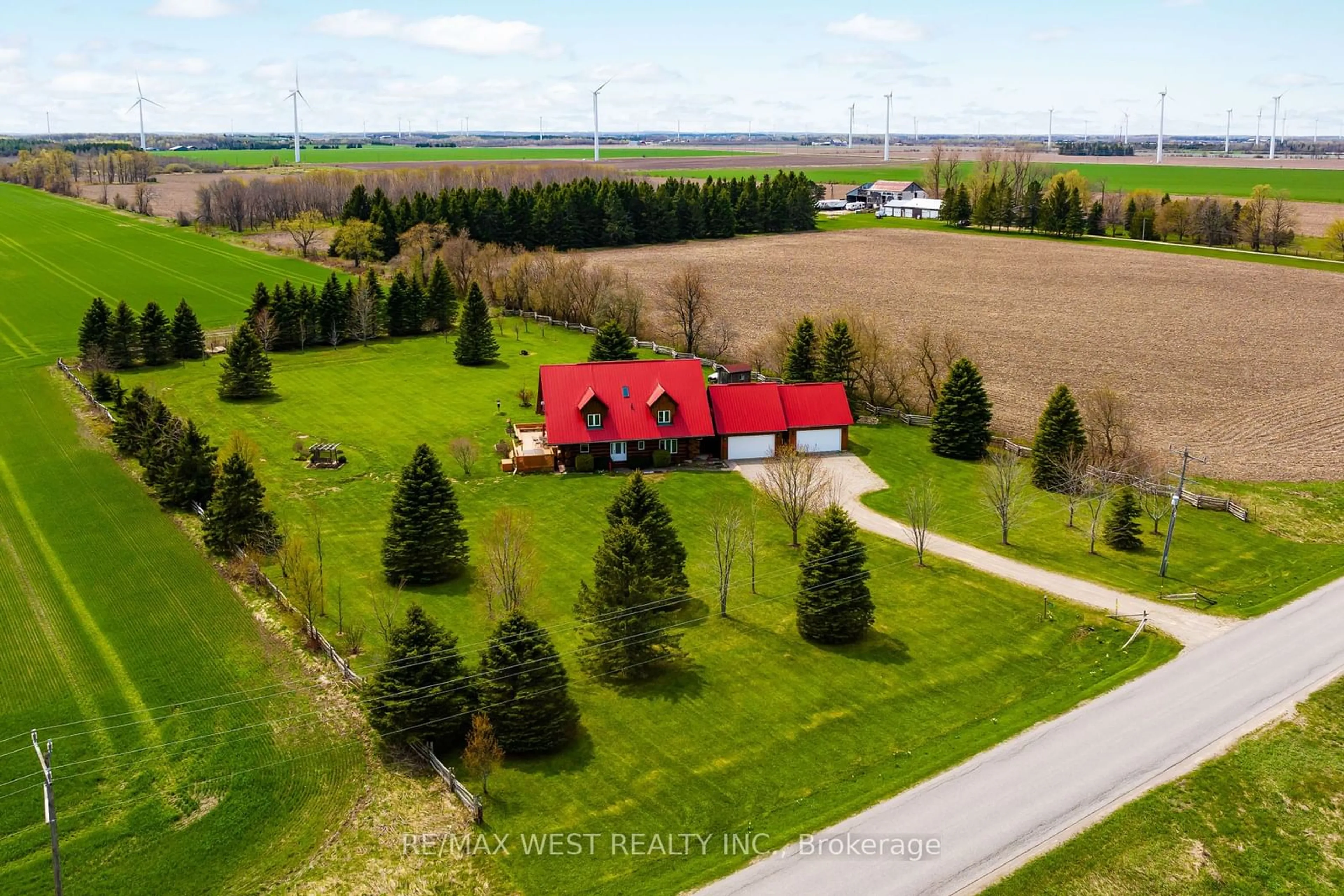 A pic from exterior of the house or condo, the fenced backyard for 116278 Second Line SW, Melancthon Ontario L9V 2C7