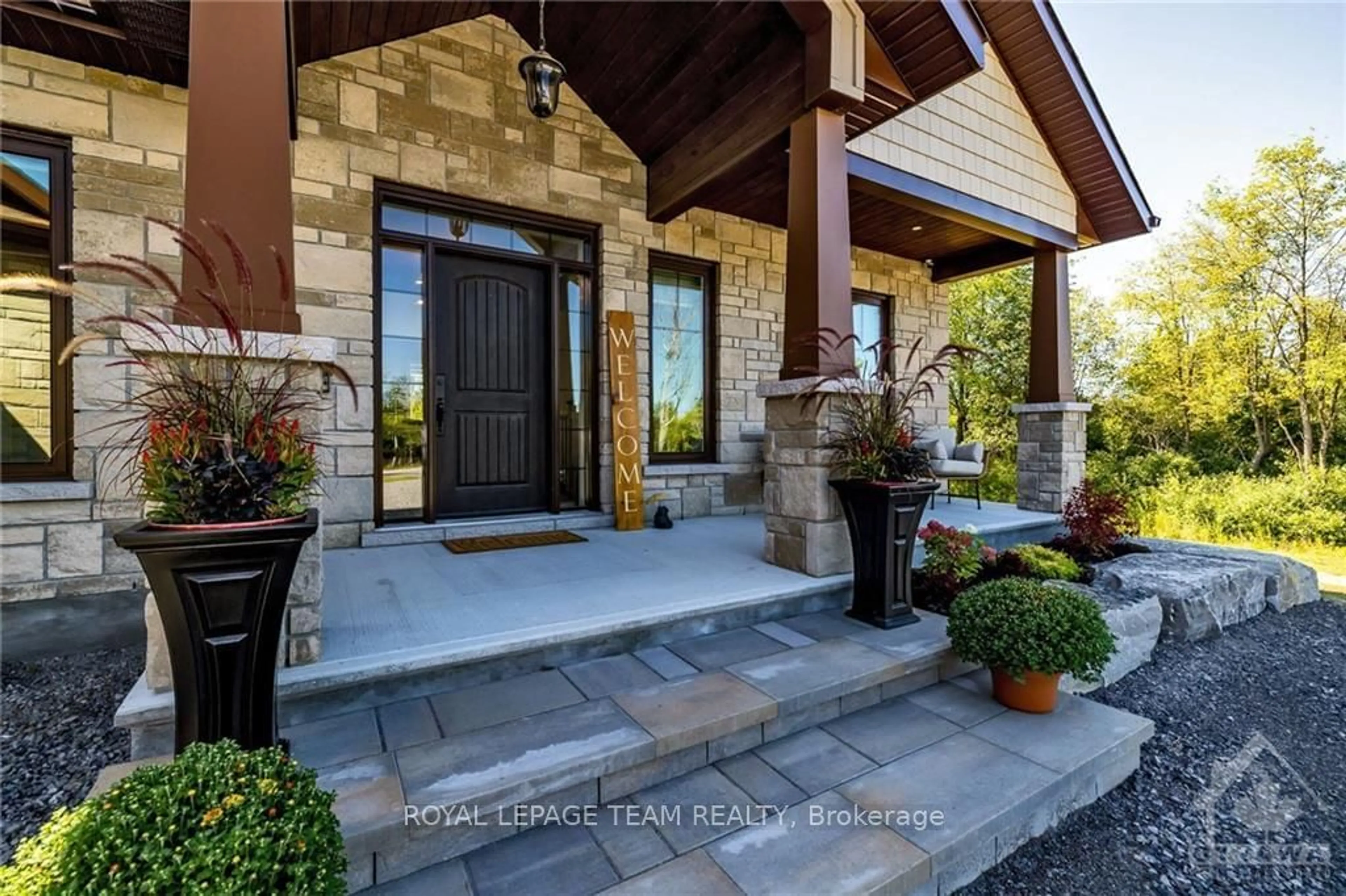 Indoor entryway, ceramic floors for 1515 DIAMONDVIEW Rd, Carp - Huntley Ward Ontario K0A 1L0