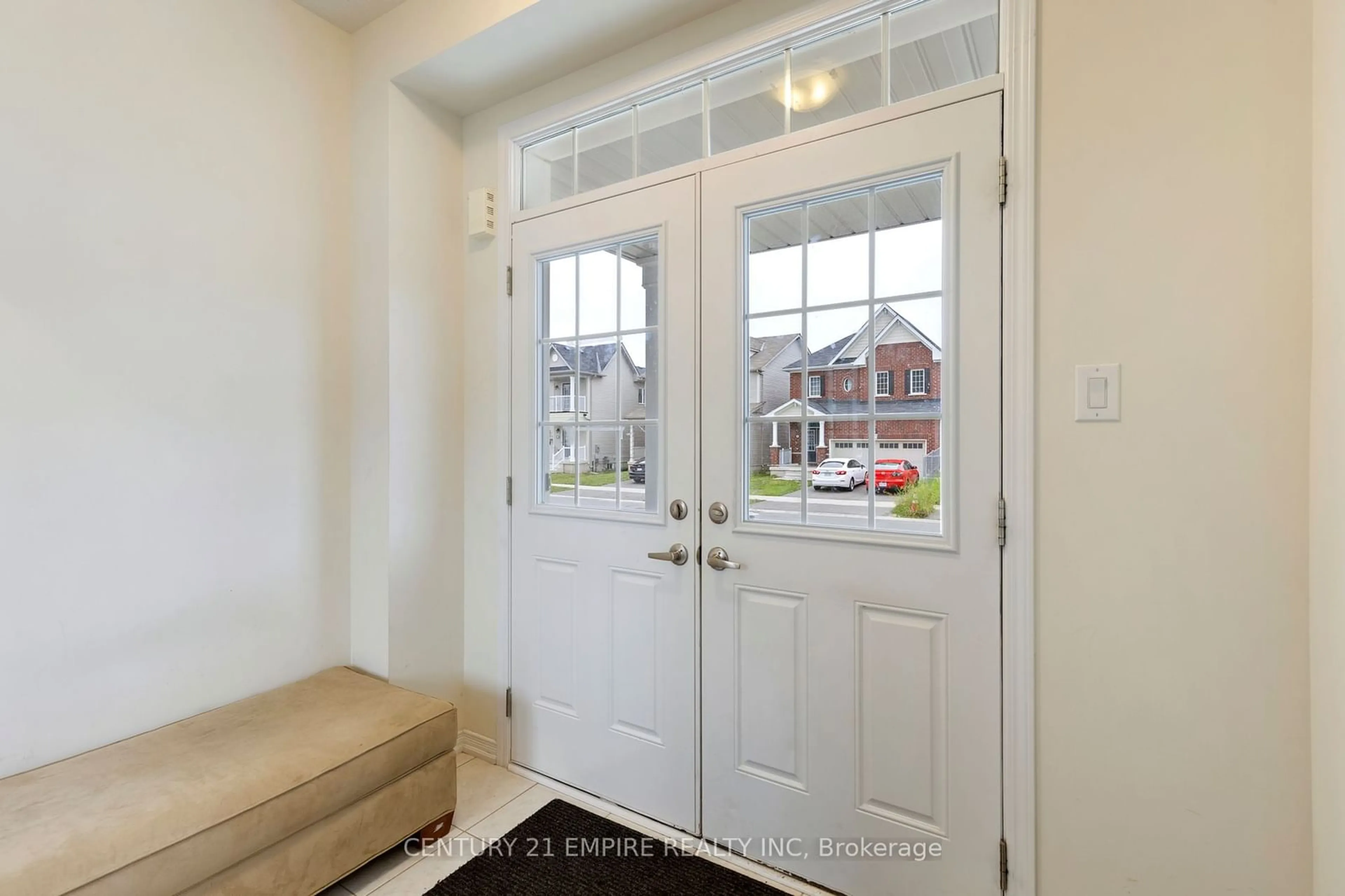 Indoor entryway, wood floors for 8751 Pawpaw Lane, Niagara Falls Ontario L2H 2Y6