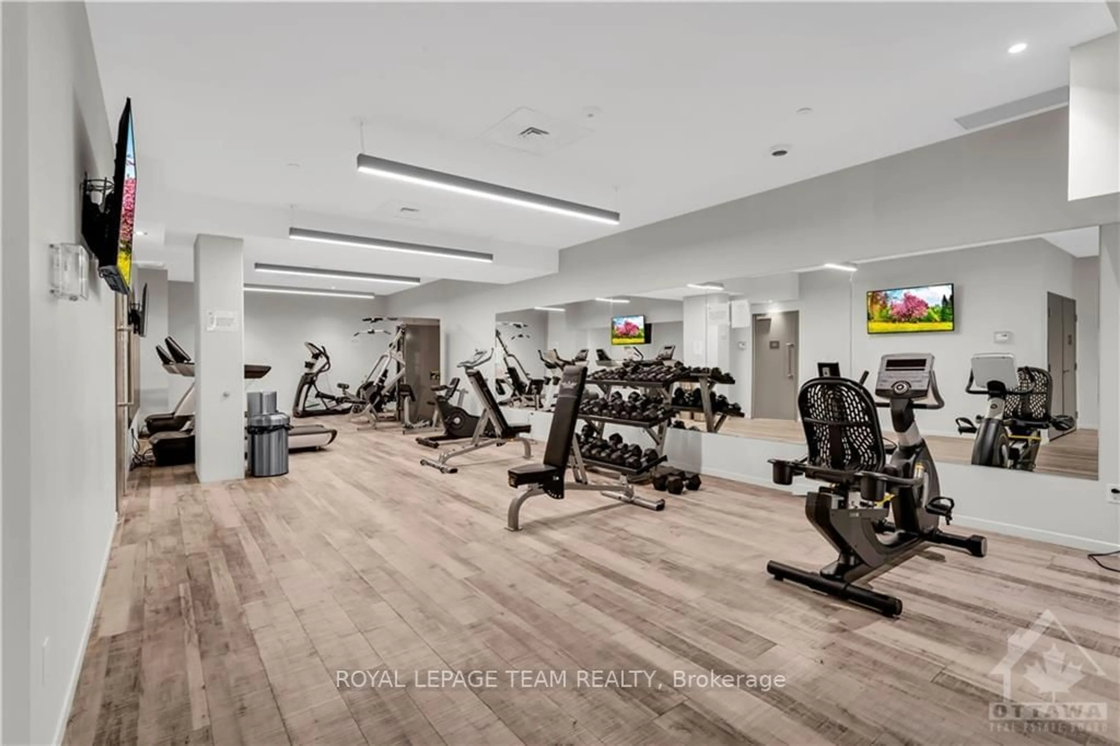 Gym or fitness room, wood floors for 101 QUEEN St #706, Ottawa Centre Ontario K1P 5C7