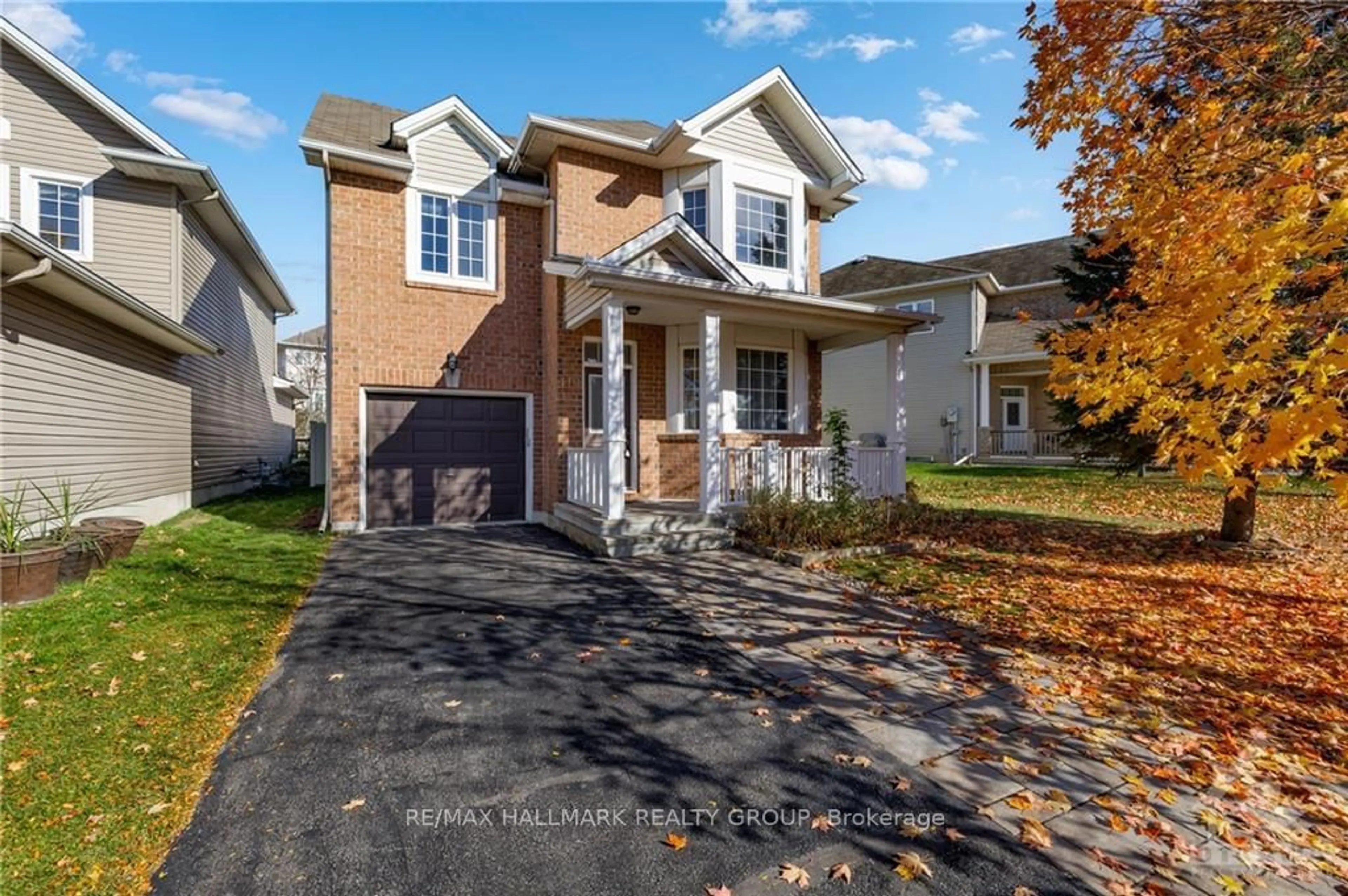 Frontside or backside of a home, cottage for 110 SPIRITWOOD Dr, Kanata Ontario K2M 3A2