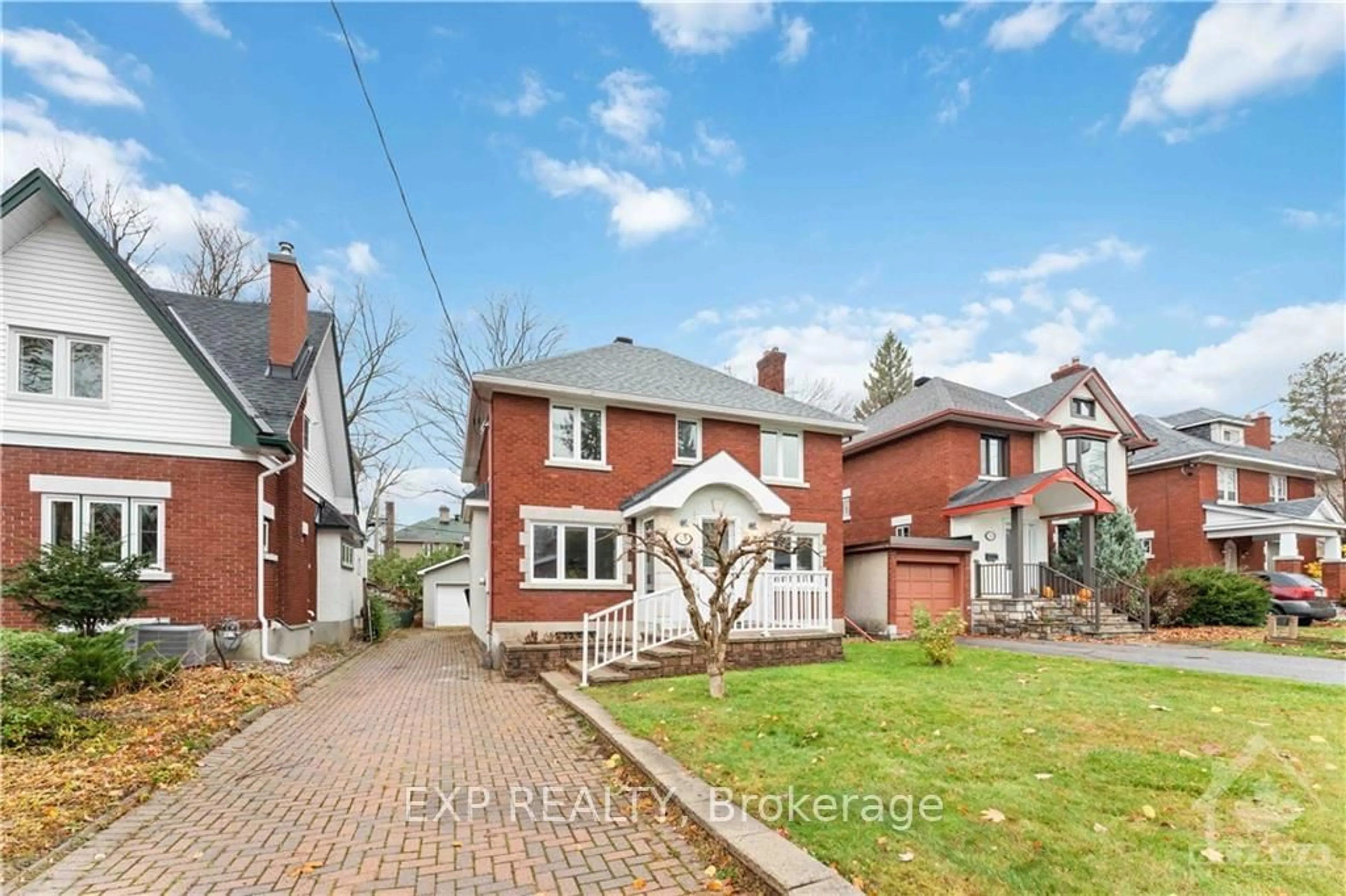 Frontside or backside of a home, the fenced backyard for 278 BAYSWATER Ave, Dows Lake - Civic Hospital and Area Ontario K1Y 2H1