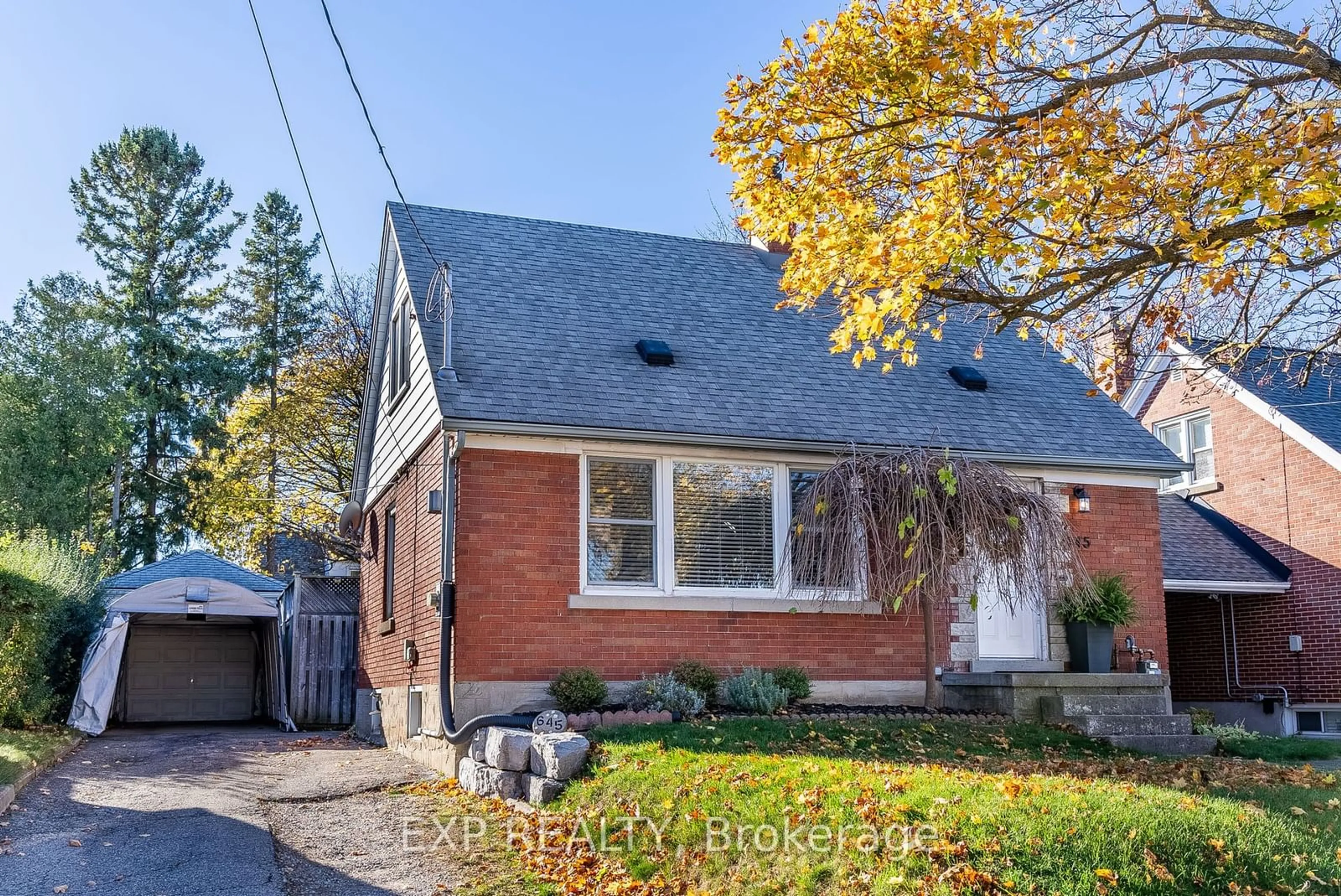 Home with brick exterior material for 645 Weber St, Kitchener Ontario N2H 1G9